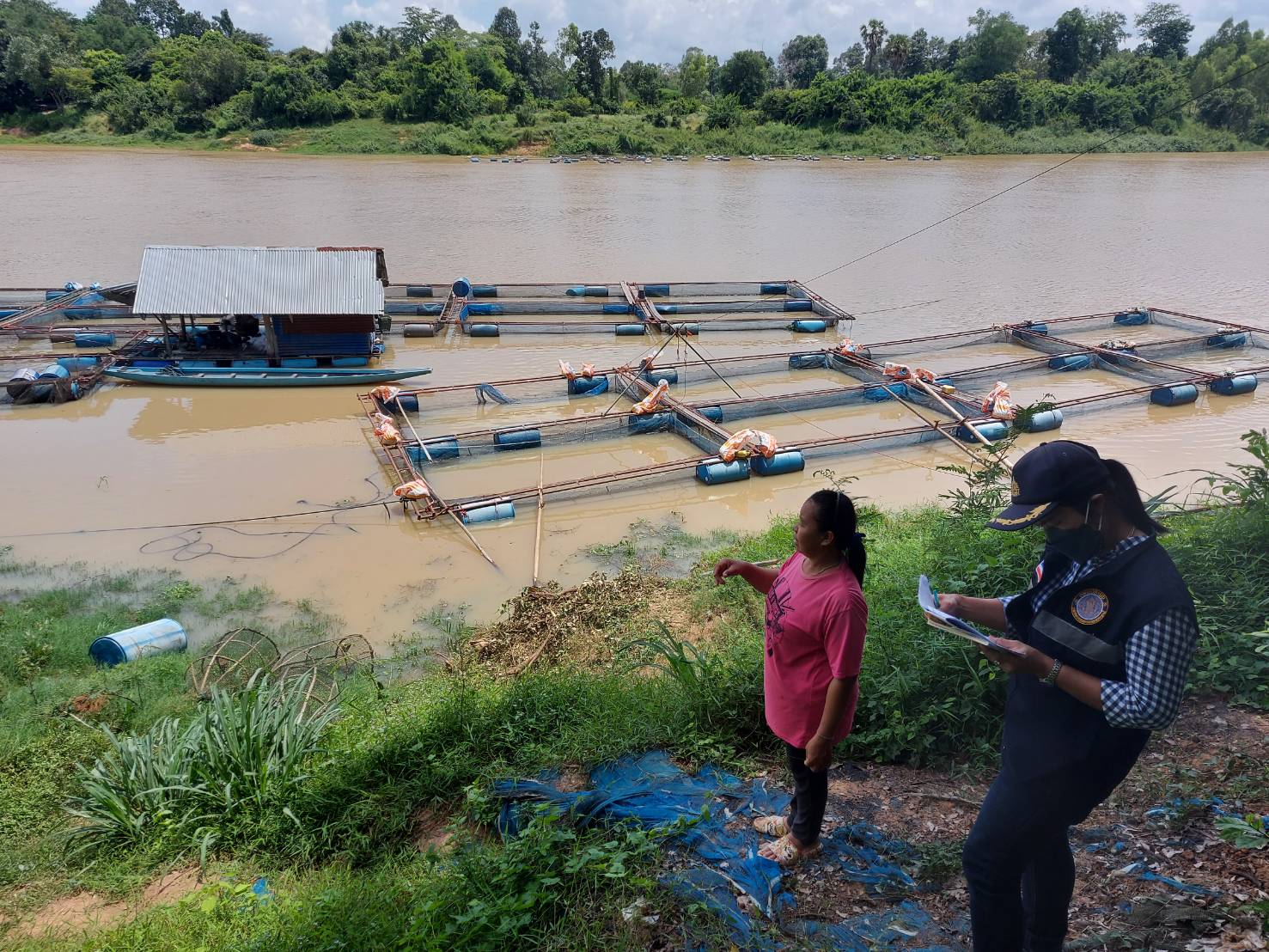 ประมงอำเภอวารินชำราบ ลงพื้นที่ให้บริการรับคำขอใบอนุญาตให้ทำการเพาะเลี้ยงสัตว์น้ำในที่จับสัตว์น้ำซึ่งเป็นสาธารณสมบัติของแผ่นดิน  ในพื้นที่ ตำบลบุ่งหวาย อำเภอวารินชำราบ จังหวัดอุบลราชธานี   ..คลิก