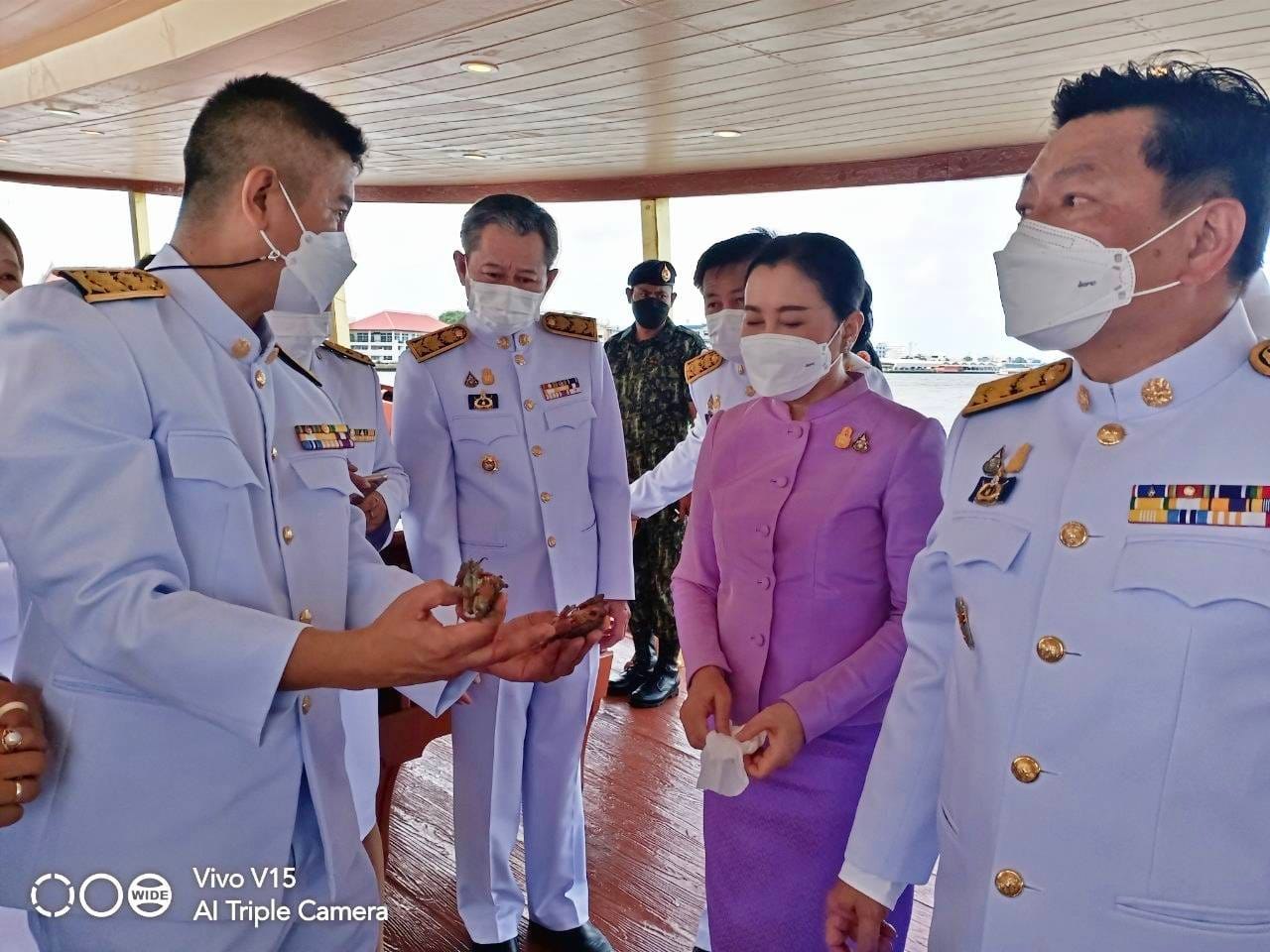 พิธีปล่อยพันธุ์สัตว์น้ำจืดและปูทะเล 