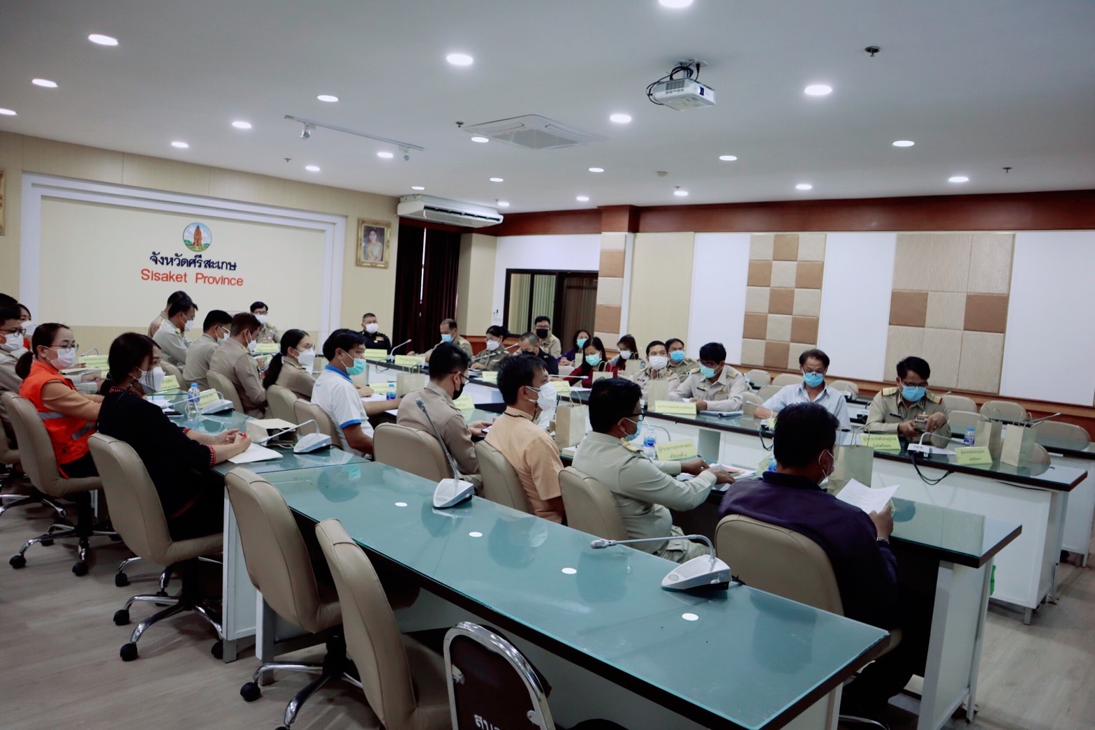 ร่วมการประชุมเพื่อติดตามและเตรียมความพร้อมรับสถานการณ์อุทกภัยในช่วงฤดูฝน ปี 2565 ผ่านระบบการประชุมทางไกล ระบบ VDO Conference..คลิก