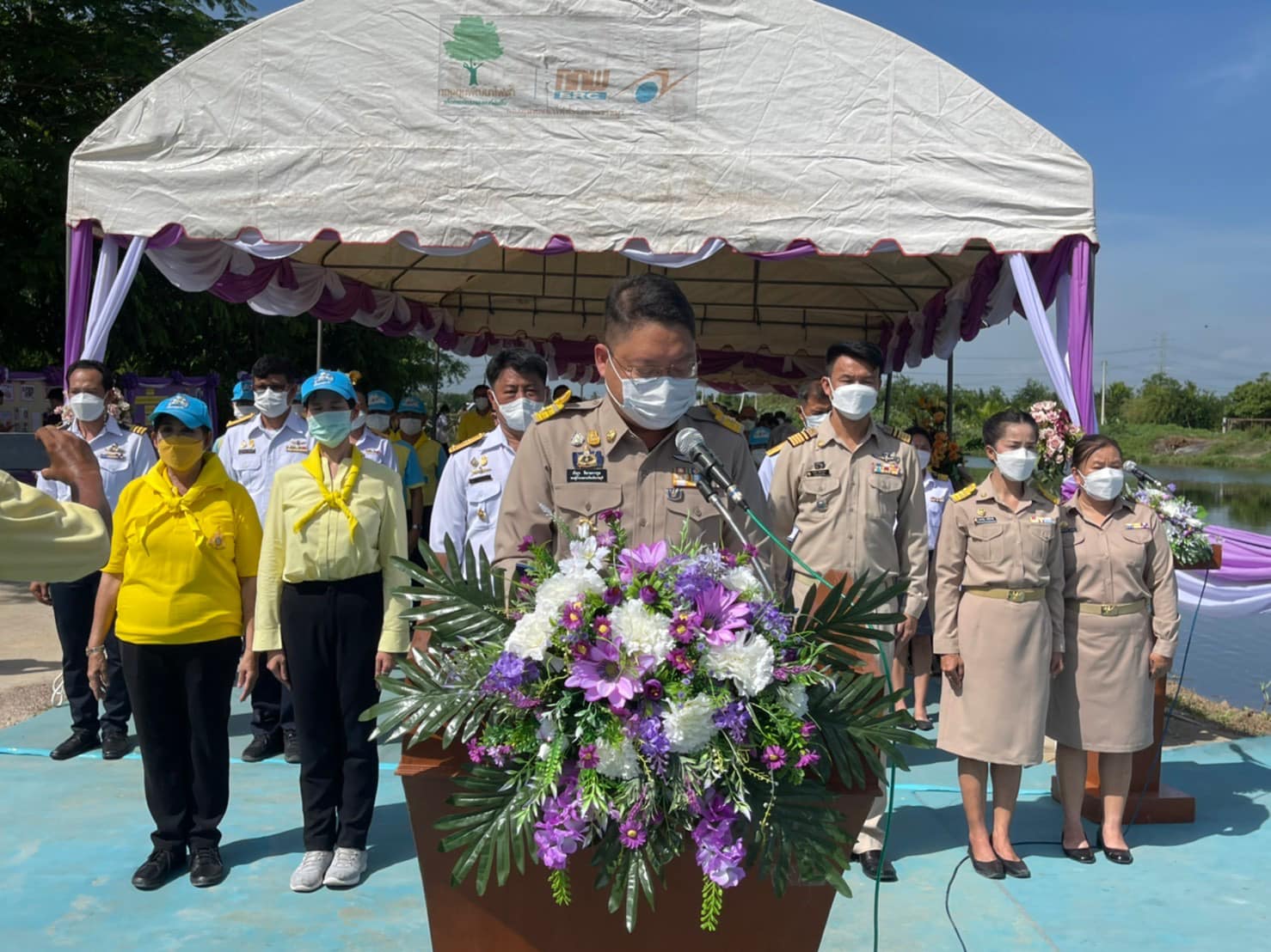 จัดกิจกรรมปล่อยพันธุ์สัตว์น้ำเนื่องในโอกาสวันเฉลิมพระชนมพรรษา สมเด็จพระนางเจ้าสุทิดา พัชรสุธาพิมลลักษณ์ พระบรมราชินี ณ หนองถ่อแพ..คลิก