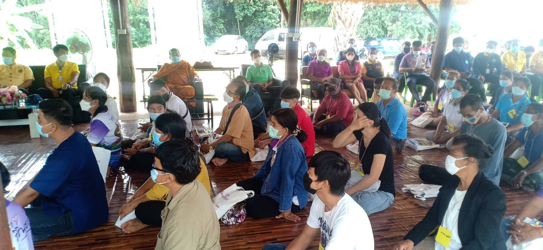 ประมงอำเภอสิรินธร ร่วมเปิดกิจกรรมอบรมทักษะการพัฒนากสิกรรมสู่ระบบเศรษฐกิจพอเพียง รูปแบบ โคก หนอง นา โมเดล วิถีใหม่ รุ่นที่ 1/2565 