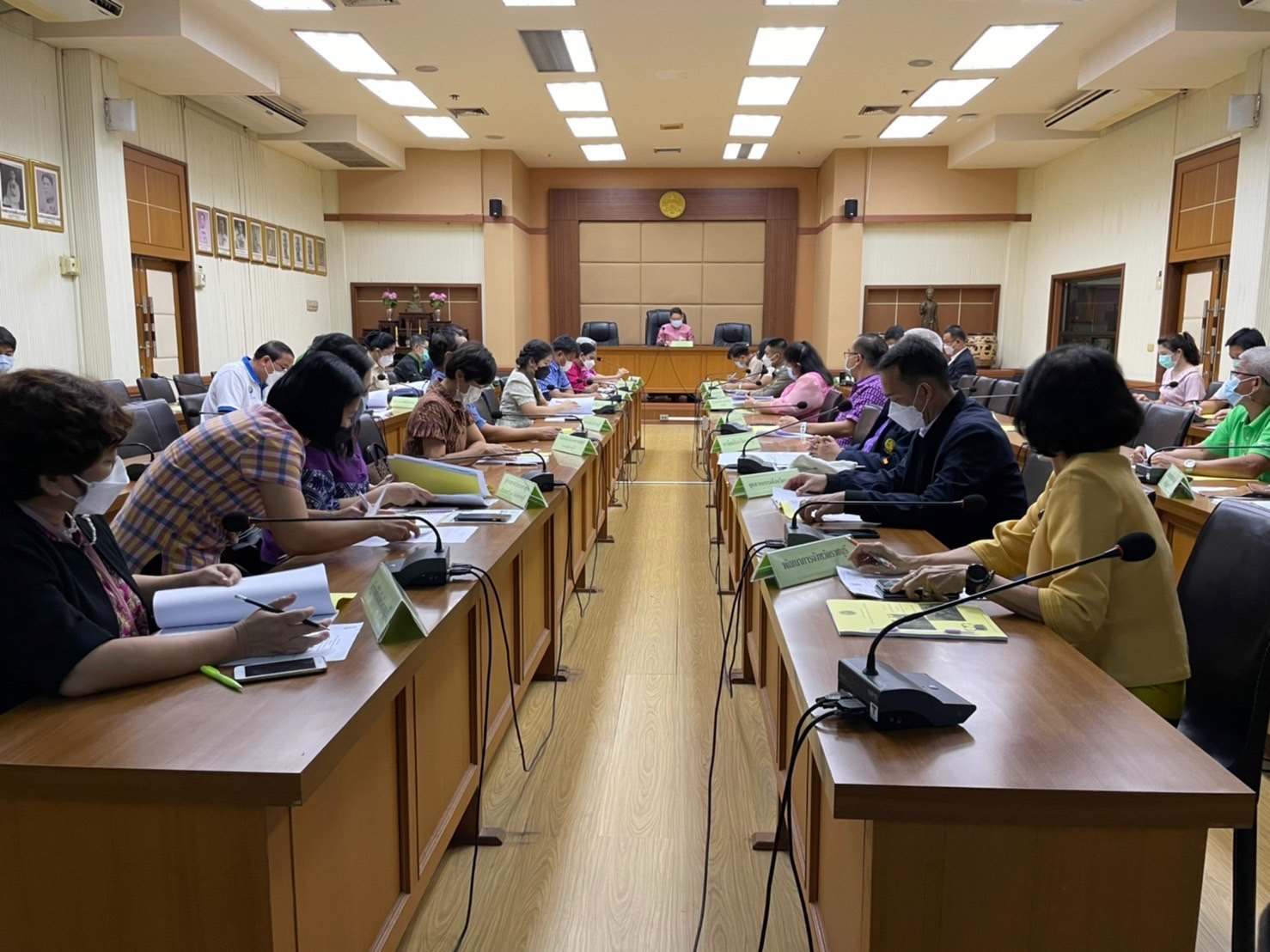 ประชุมคณะอนุกรรมการพัฒนาการเกษตรและสหกรณ์จังหวัดราชบุรี..คลิก