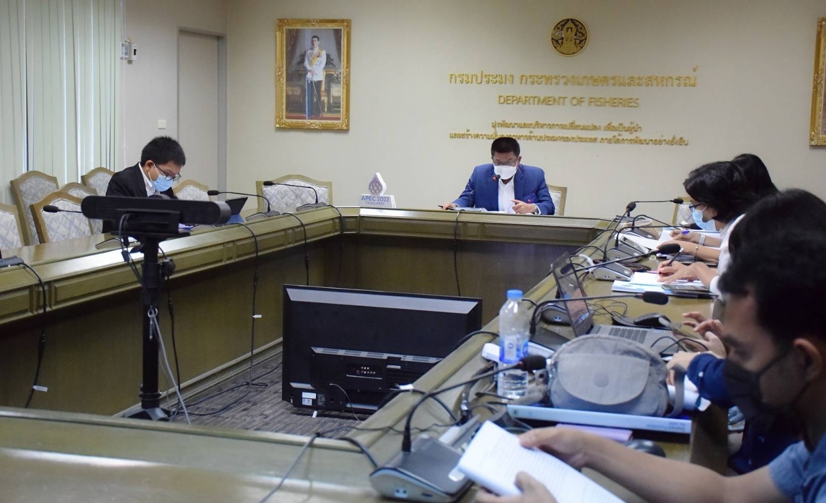 นายบัญชา สุขแก้ว รองอธิบดีกรมประมง เป็นประธานการประชุมหารือเพื่อพิจารณาแหล่งรายได้ของกองทุนการประมงแห่งชาติ ตามร่างพระราชบัญญัติกองทุนการประมงแห่งชาติ พ.ศ......คลิก