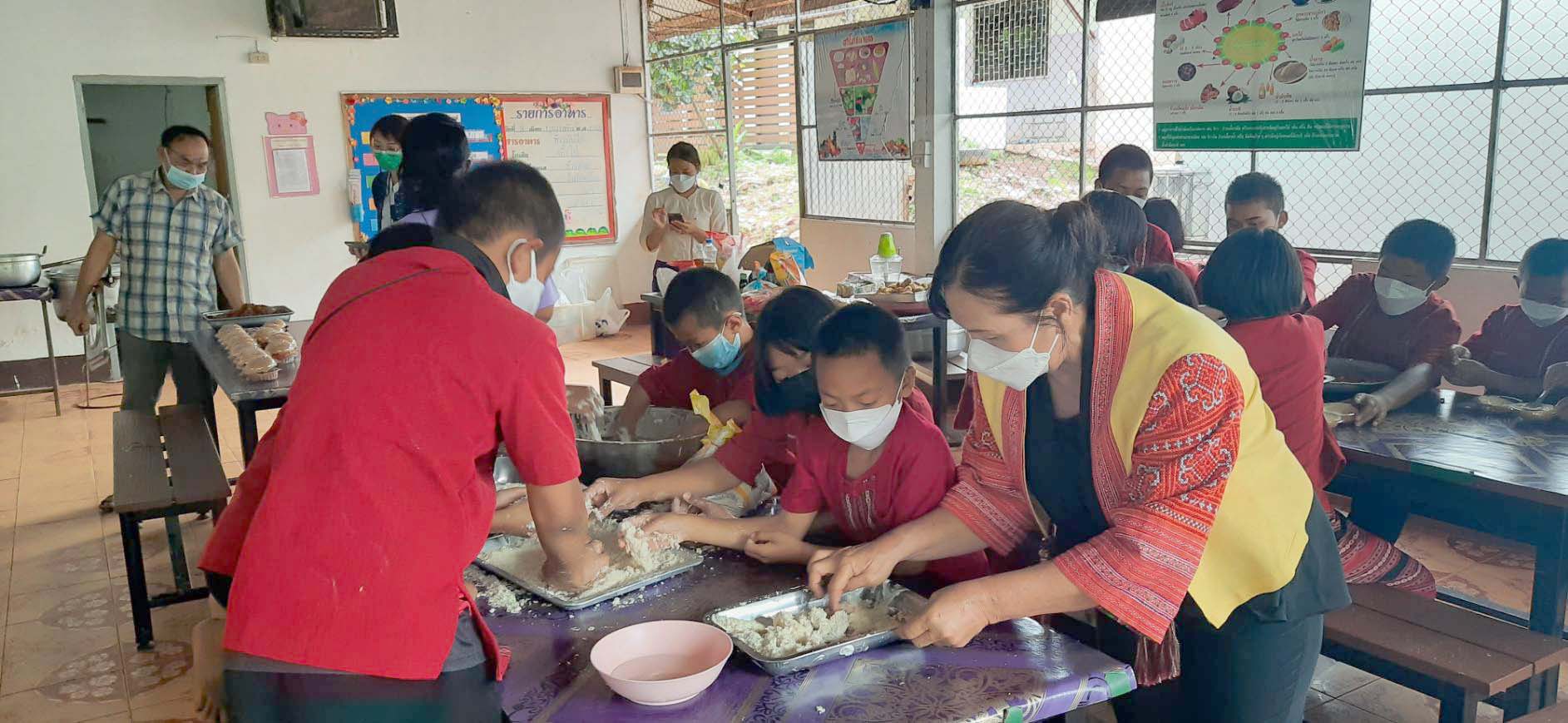 ลงพื้นที่เพื่อทำกิจกรรมร่วมกับกองโครงการอันเนื่องมาจากพระราชดำริและกิจกรรมพิเศษ..คลิก
