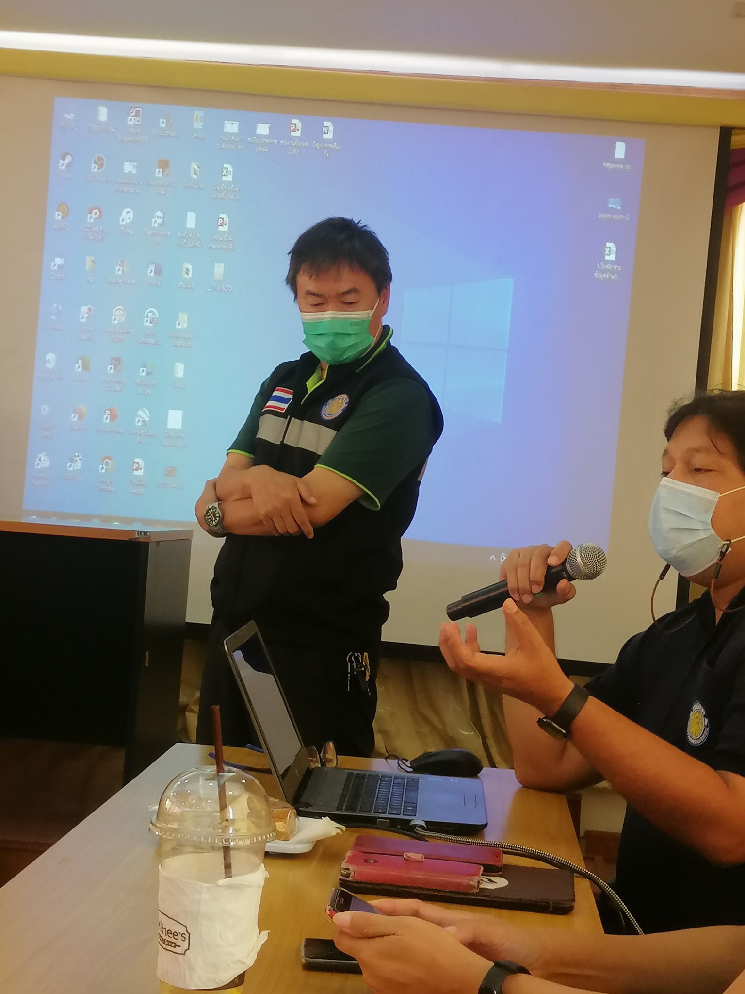 ประชุมชี้แจงเกษตรกรผู้เลี้ยงกุ้งปทุมธานี..คลิก