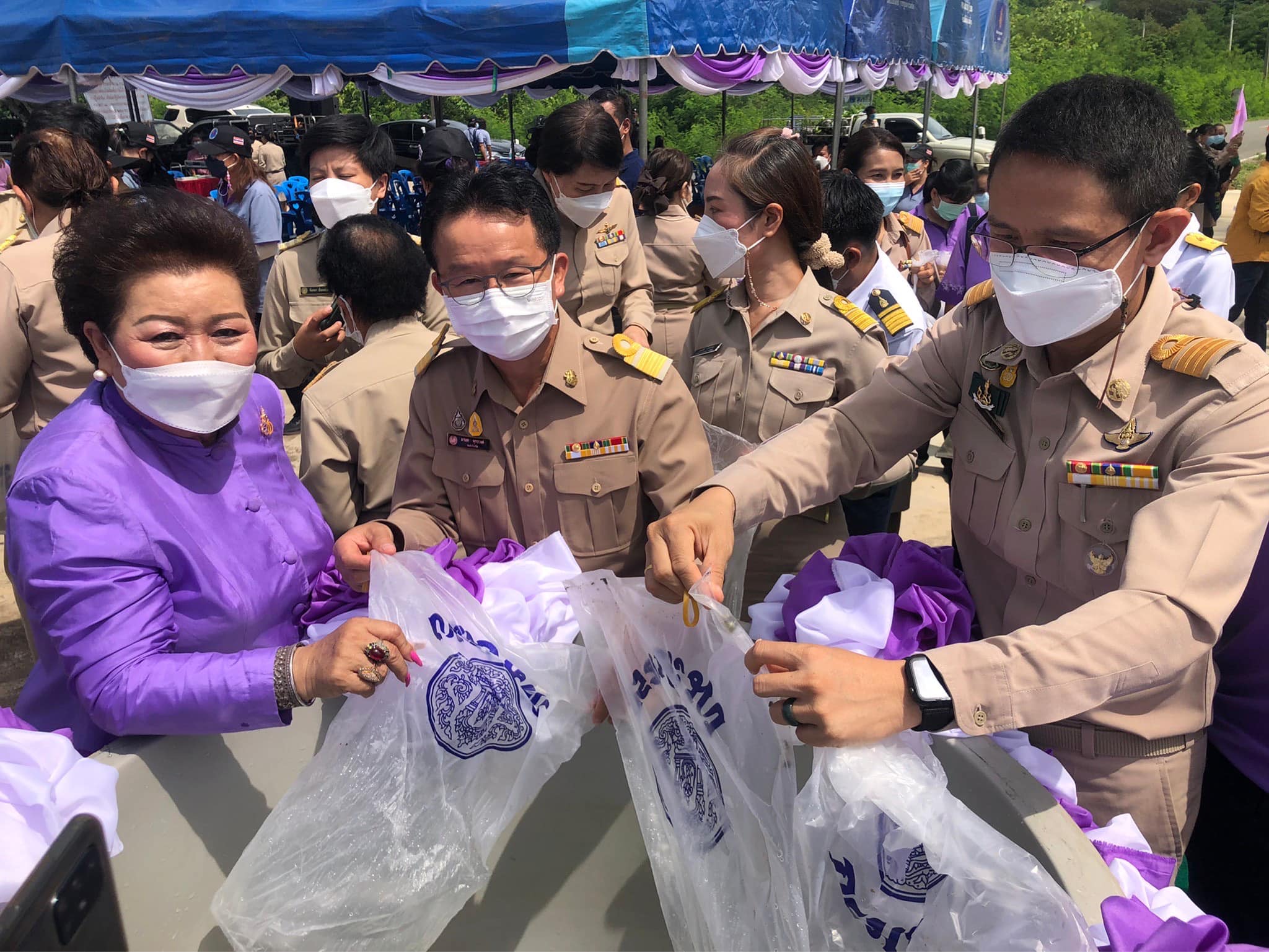 พิธีปล่อยพันธุ์สัตว์น้ำเฉลิมพระเกียรติ สมเด็จพระนางเจ้าสุทิดา  พัชรสุธาพิมลลักษณ พระบรมราชินี 2565..คลิก
