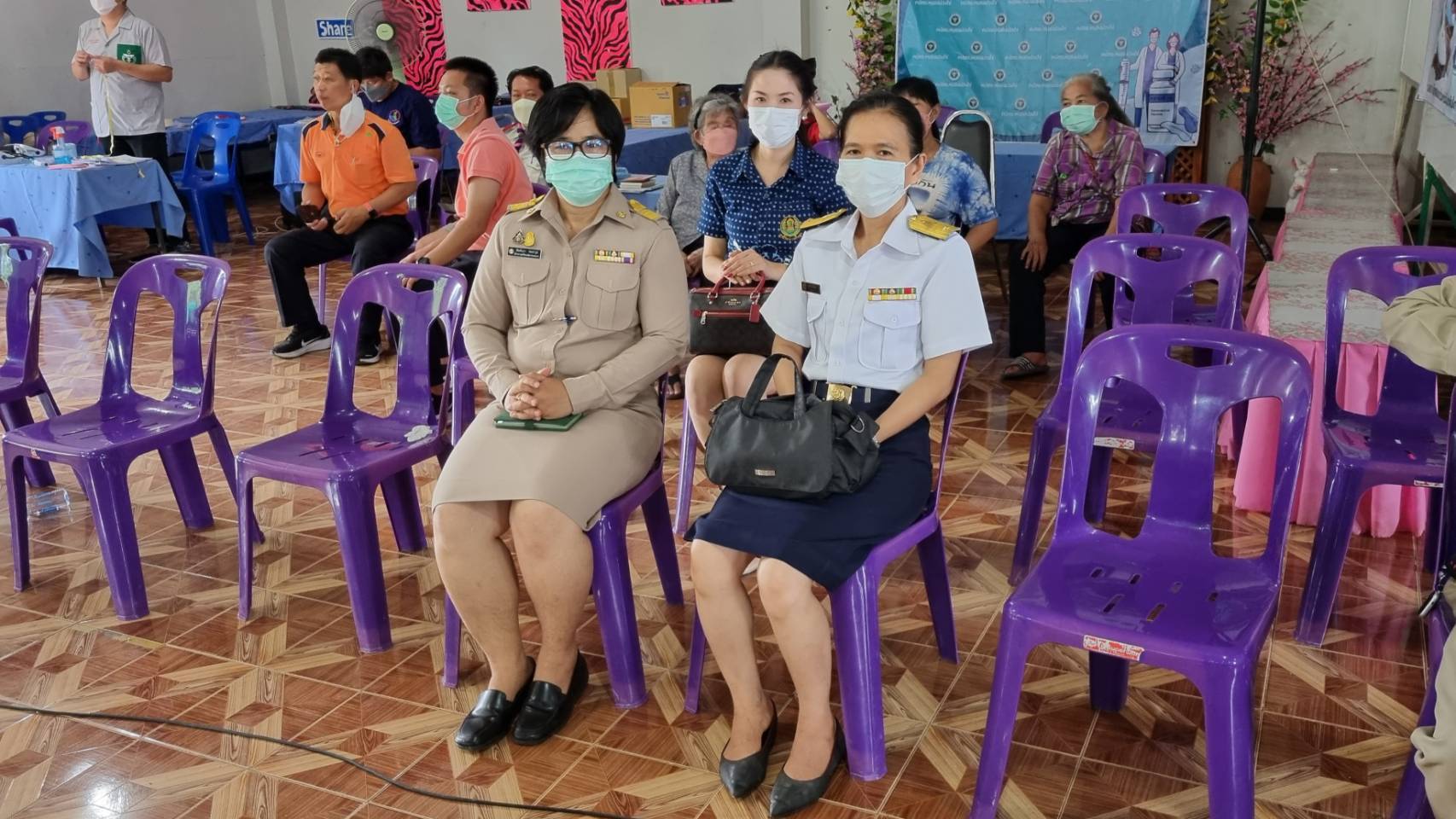 กิจกรรมหน่วยแพทย์อาสา(พอ.สว.)และโครงการคลินิกเกษตรเคลื่อนที่ จังหวัดแพร่ ปีงบประมาณ พ.ศ.๒๕๖๕..คลิก