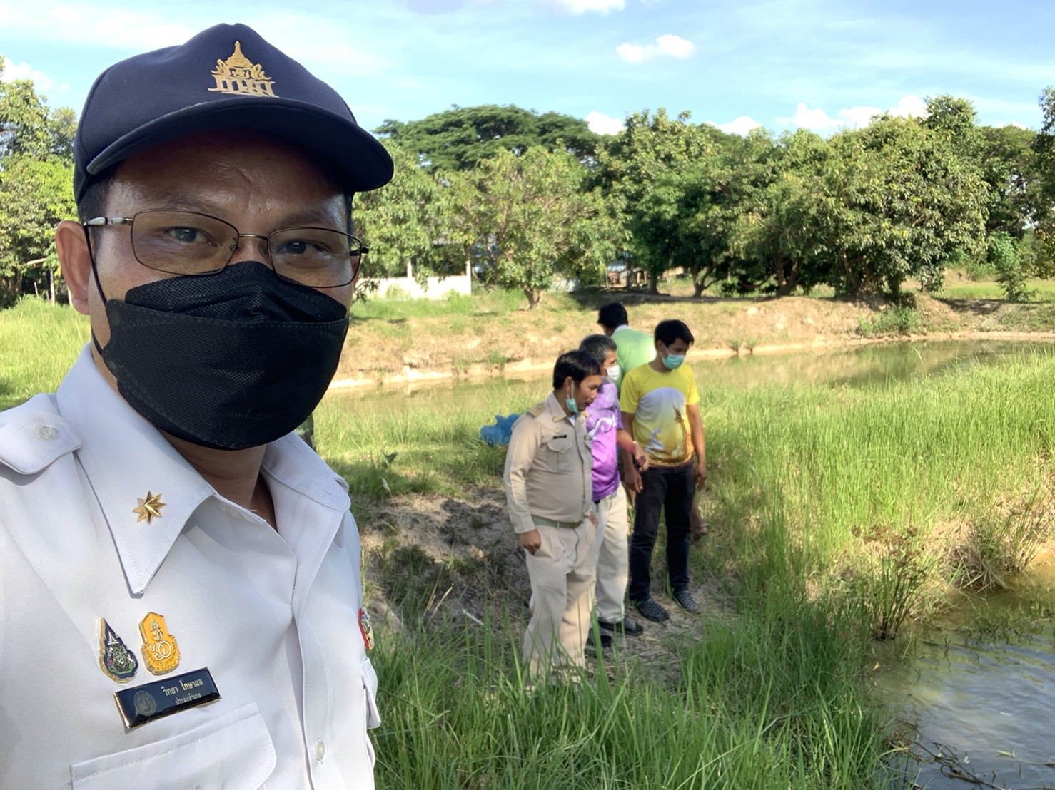 ประมงอำเภอเขื่องใน พร้อมด้วยนักวิชาการเกษตร อบต.ก่อเอ้ ร่วมบูรณาการงานและติดตามการดำเนินงานโครงการตามพระราชดำริสมเด็จพระนางเจ้าสิริกิติ์พระบรมราชินีนาถ บรมราชชนนีพันปรหลวง(ฟาร์มตัวอย่างบ้านยางน้อย) 