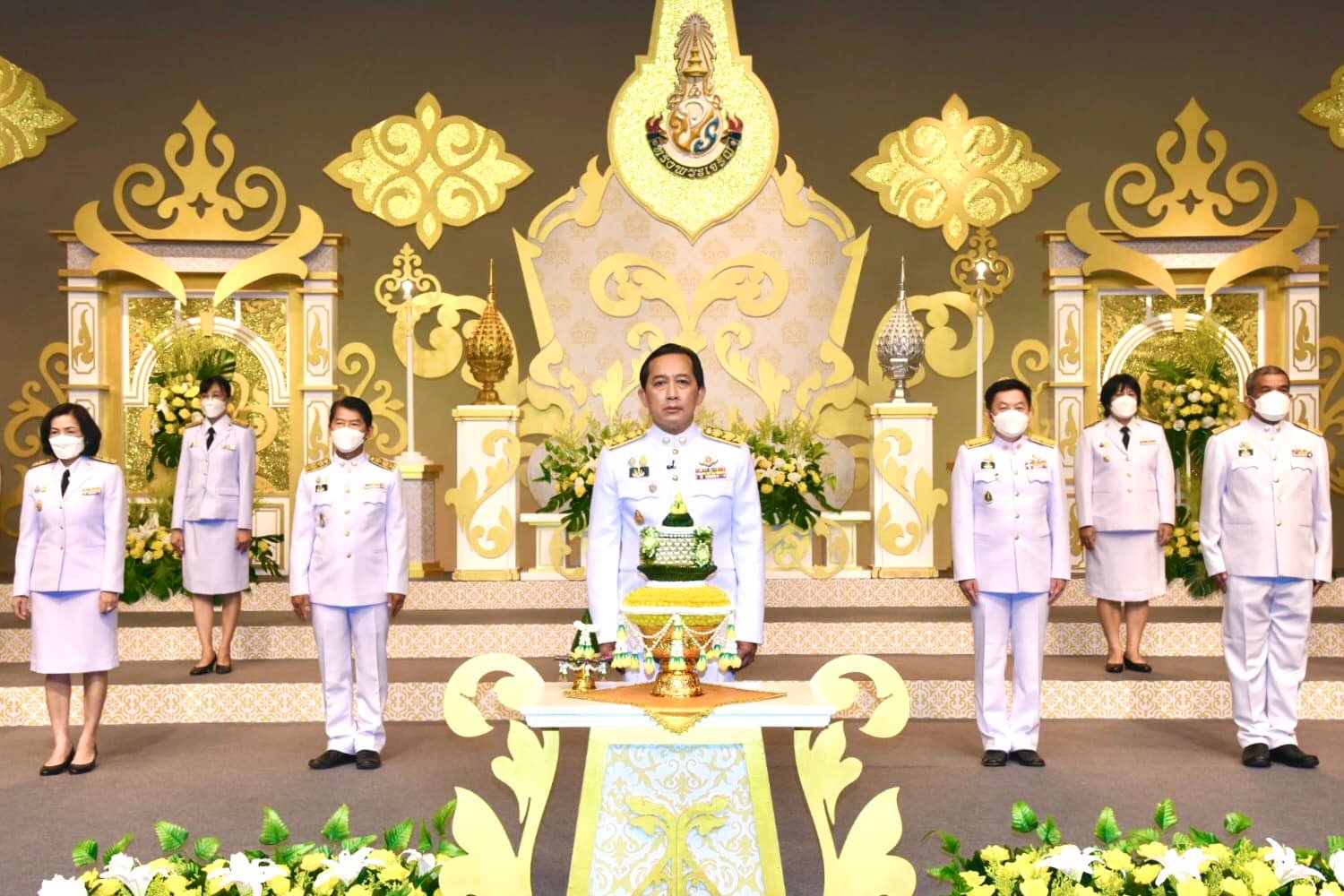 นายเฉลิมชัย สุวรรณรักษ์ อธิบดีกรมประมง พร้อมด้วยคณะผู้บริหารกรมประมง ร่วมบันทึกเทปโทรทัศน์กล่าวอาเศียรวาทถวายพระพรชัยมงคลพระบาทสมเด็จพระเจ้าอยู่หัว เนื่องในโอกาสวันเฉลิมพระชนมพรรษา ๒๘ กรกฎาคม ๒๕๖๕..คลิก