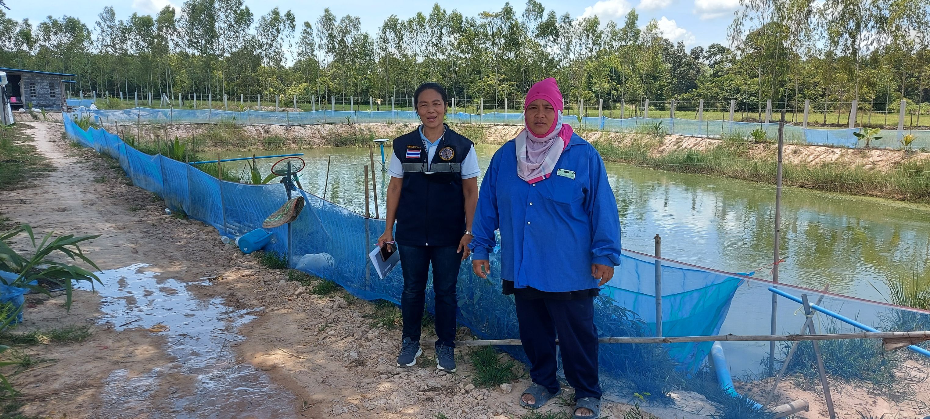 ประมงอำเภอวารินชำราบ ลงพื้นที่ตรวจสอบฟาร์มเกษตรกรยื่นคำขอขึ้นทะเบียนเกษตรกรผู้เพาะเลี้ยงสัตว์น้ำเชิงพาณิชย์ ในพื้นที่ อ.วารินชำราบ จ.อุบลราชธานี   ..คลิก