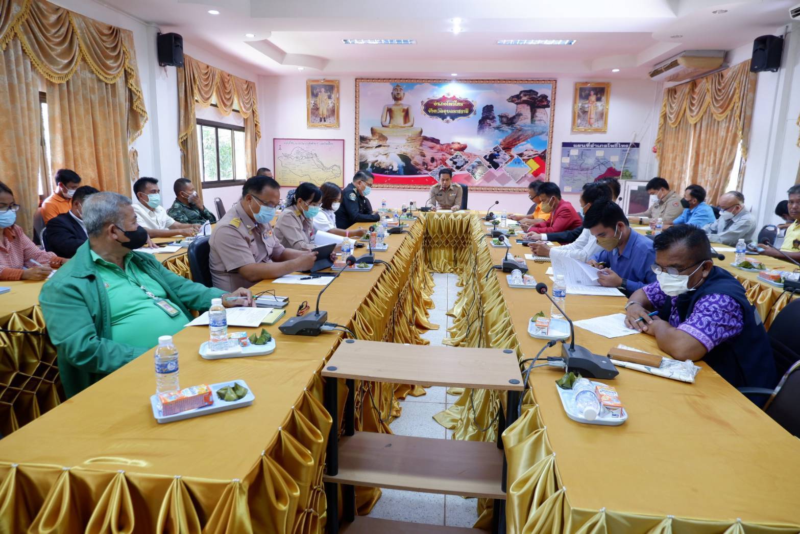 ประมงอำเภอโพธิ์ไทร ร่วมประชุมประจำเดือนประชุมประจำเดือน ครั้งที่ 7/2565 โดยนายเขมราฐ ขัมภรัตน์ นายอำเภอโพธิ์ไทร?  เป็นประธานการประชุมประจำเดือนกำนันผู้ใหญ่บ้าน และคณะกรรมการบริหารงานอำเภอ(กบอ) และหัวหน้าส่วนราชการฯ ครั้งที่ 7/2565ณ ห้องประชุมที่ว่าการอำเภอโพธิ์ไทร ชั้น 2..คลิก