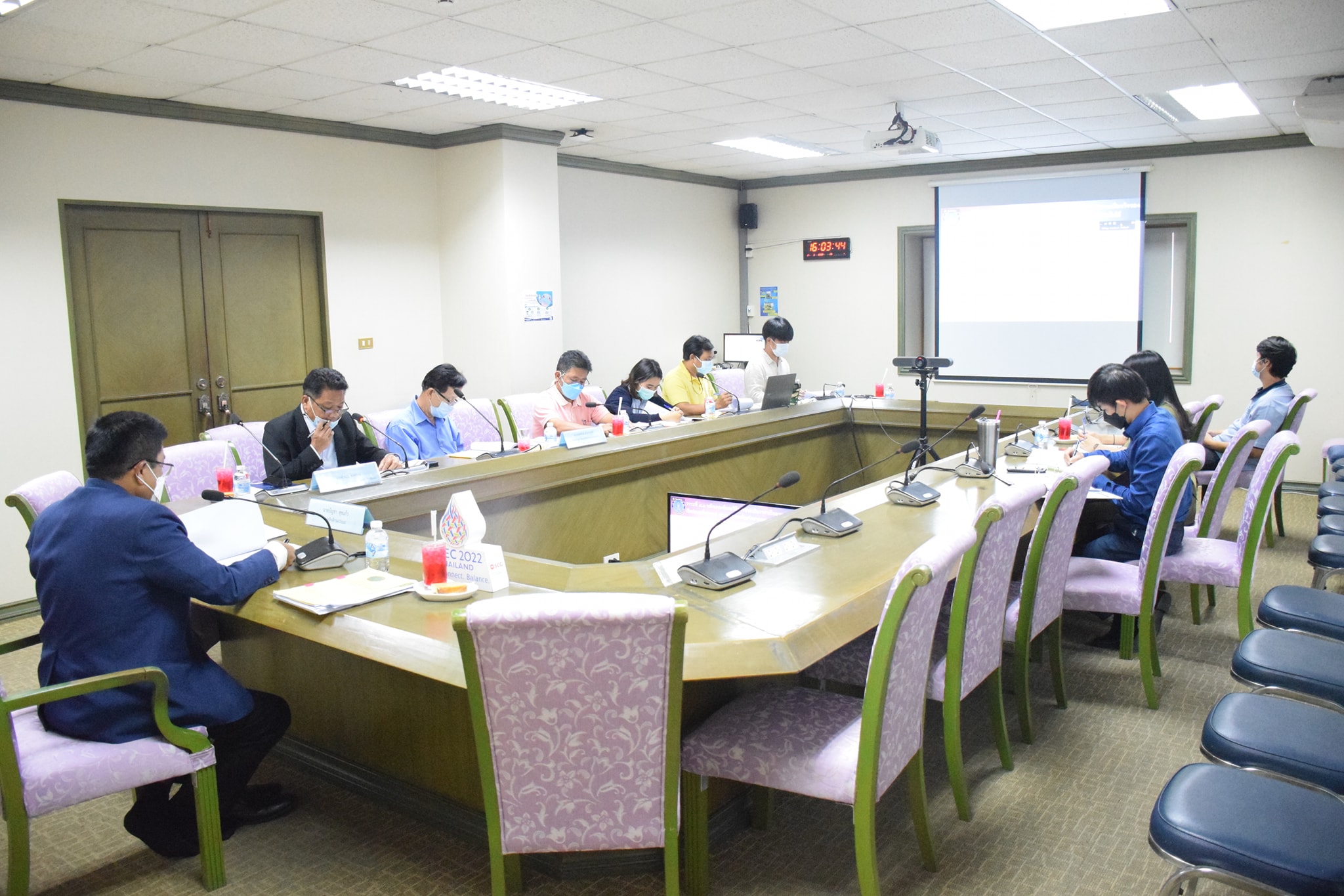 นายบัญชา สุขแก้ว รองอธิบดีกรมประมง เป็นประธานการประชุมคณะทำงานด้านการประเมินราคาเรือประมง ครั้งที่ 1/2565..คลิก
