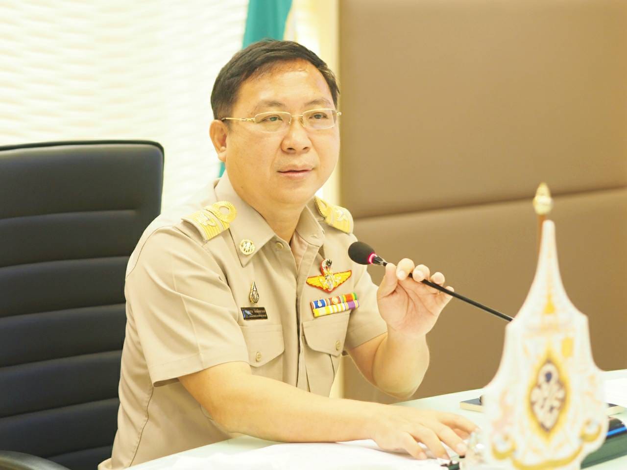 การประชุมแก้ไขปัญหาการนำเข้าส่งออกผลิตภัณฑ์สัตว์น้ำและสินค้าไข่..คลิก