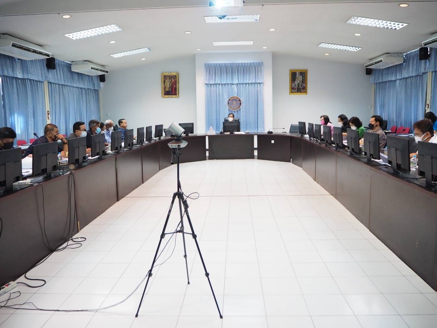 นายเฉลิมชัย สุวรรณรักษ์ อธิบดีกรมประมง เป็นประธานการประชุมหน่วยงานที่เกี่ยวข้องงบกลาง รายการเงินสำรองจ่ายเพื่อกรณีฉุกเฉินหรือจำเป็น ประจำปี 2565 โครงการเร่งด่วนเพื่อการอนุณักษ์และบริหารจัดการสัตว์ทะเลเลี้ยงลูกด้วยนมของกรมประมง