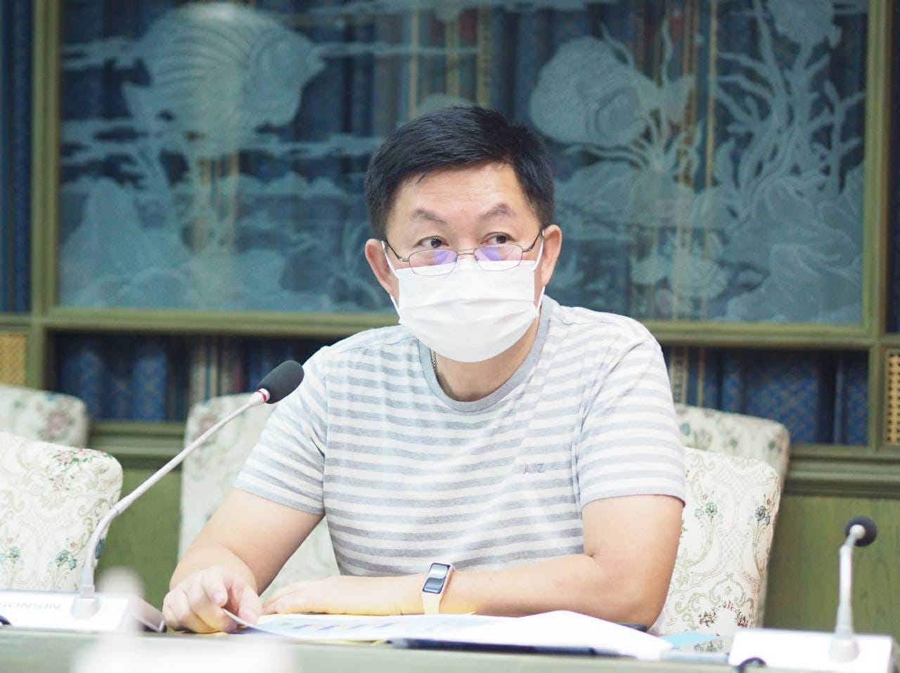 นายเฉลิมชัย สุวรรณรักษ์ อธิบดีกรมประมง เป็นประธานการประชุมหน่วยงานที่เกี่ยวข้องเพื่อเตรียมความพร้อมและซักซ้อมการชี้แจงงบประมาณรายจ่ายประจำปีงบประมาณ พ.ศ. 2566 ต่อคณะกรรมาธิการวิสามัญพิจารณาร่างพระราชบัญญัติงบประมาณรายจ่ายประจำปีงบประมาณ พ.ศ. 2566 วุฒิสภา