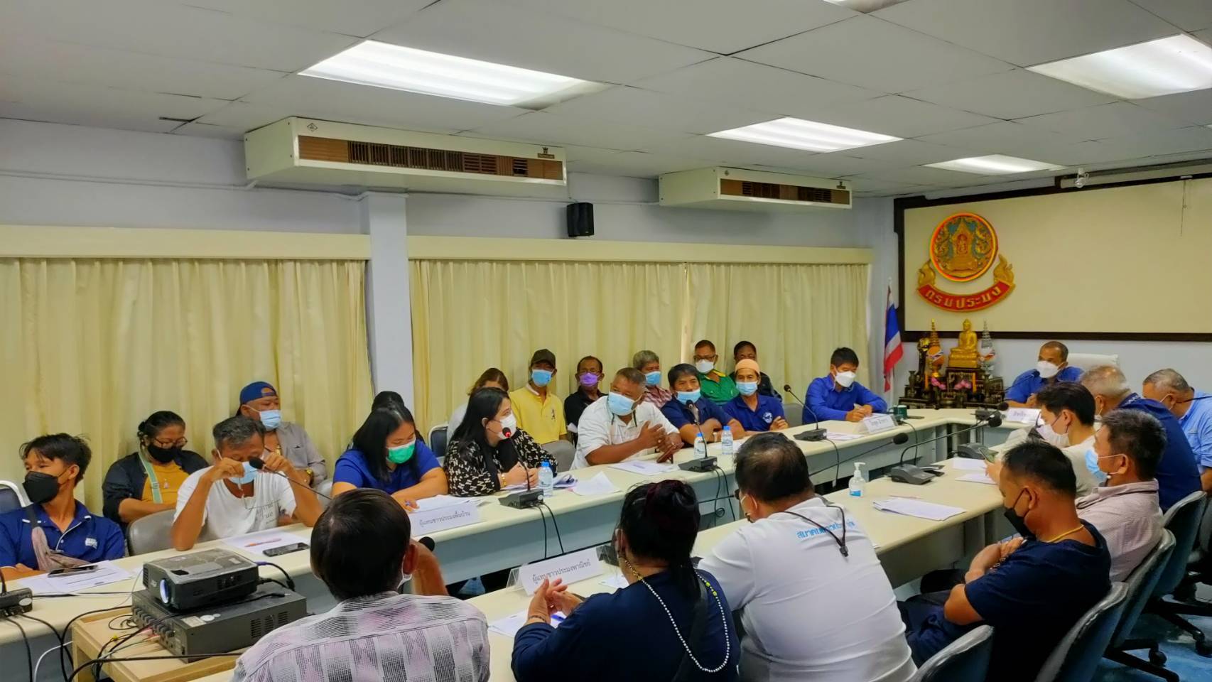 เข้าร่วมประชุมรับฟังความคิดเห็นและข้อเสนอแนะเรื่องการกำหนดมาตรการควบคุมการจับสัตว์น้ำขนาดเล็ก เพื่อให้สอดคล้องกับการบริหารจัดการทรัพยากรสัตว์น้ำ..คลิก