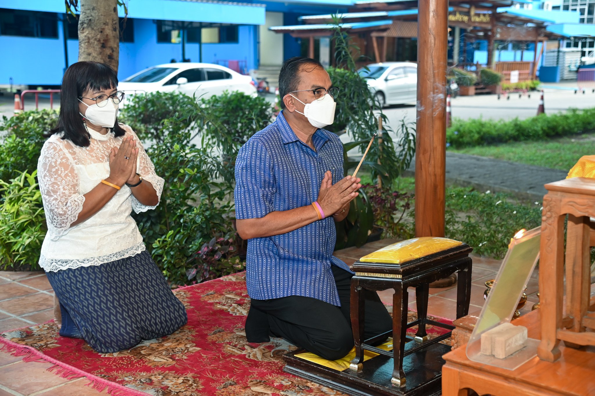 วันที่ 8 กรกฎาคม 2565 ที่กรมประมง นายมานพ หนูสอน รองอธิบดีกรมประมง สักการะสิ่งศักดิ์สิทธิ์ภายในกรมประมง