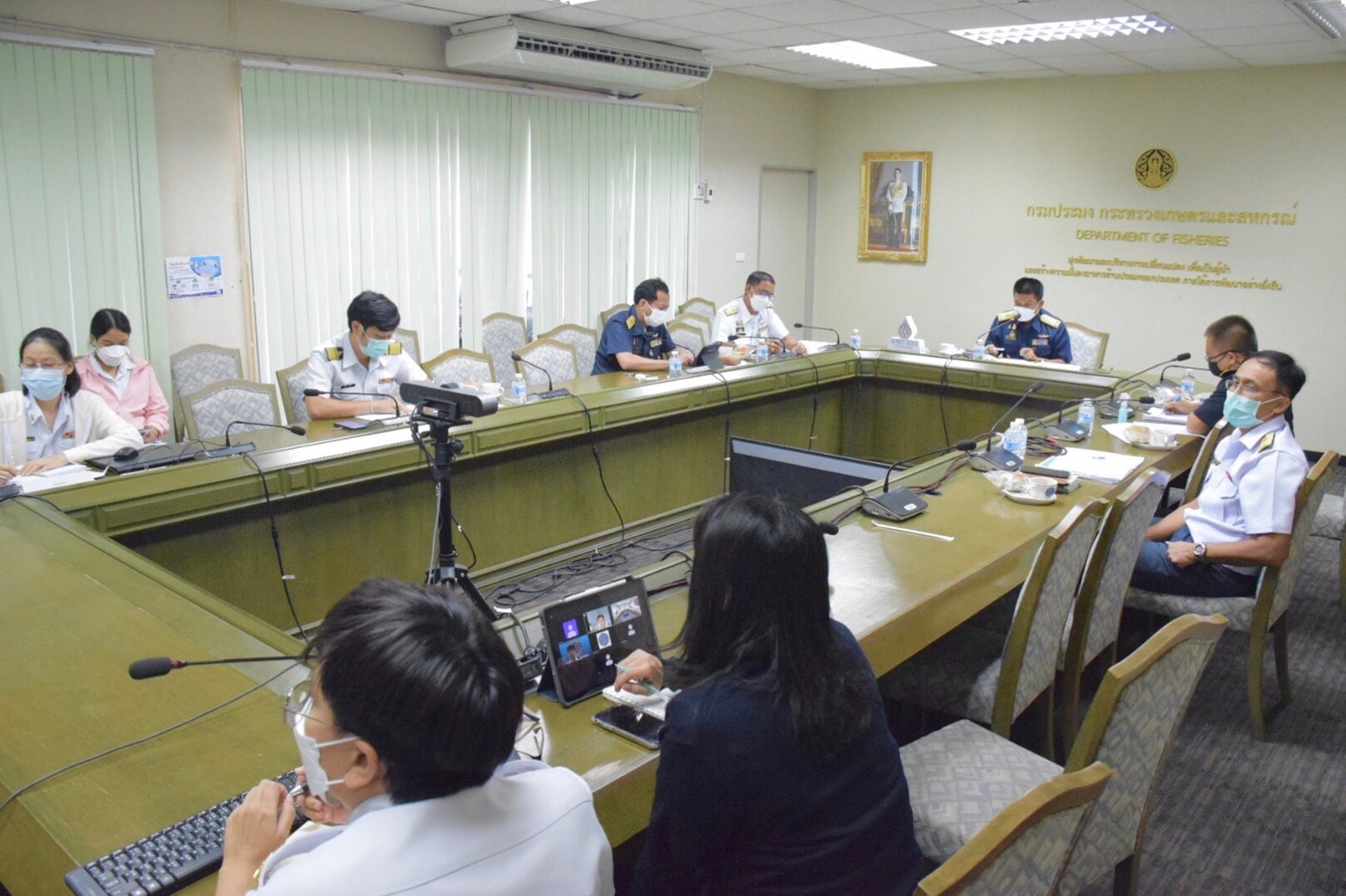 นายบัญชา สุขแก้ว รองอธิบดีกรมประมง เป็นประธานการประชุมแนวทางการปรับปรุงประกาศกระทรวงเกษตรและสหกรณ์ เรื่อง ประกาศกระทรวงเกษตรและสหกรณ์ เรื่อง กำหนดเครื่องมือทำการประมง วิธีการทำการประมง และพื้นที่ทำการประมงที่ห้ามใช้ทำการประมงในพื้นที่จับสัตว์น้ำเขตทะเลชายฝั่ง พ.ศ. 2560..คลิก