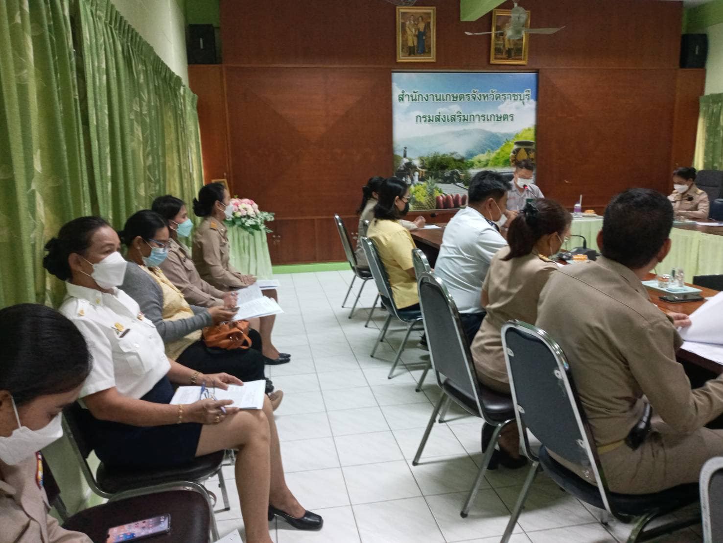 ร่วมประชุมคณะกรรมการโครงการคลินิกเกษตรเคลื่อนที่ฯ ไตรมาสที่ 4 ปี 2565 ครั้งที่ 4/2565..คลิก