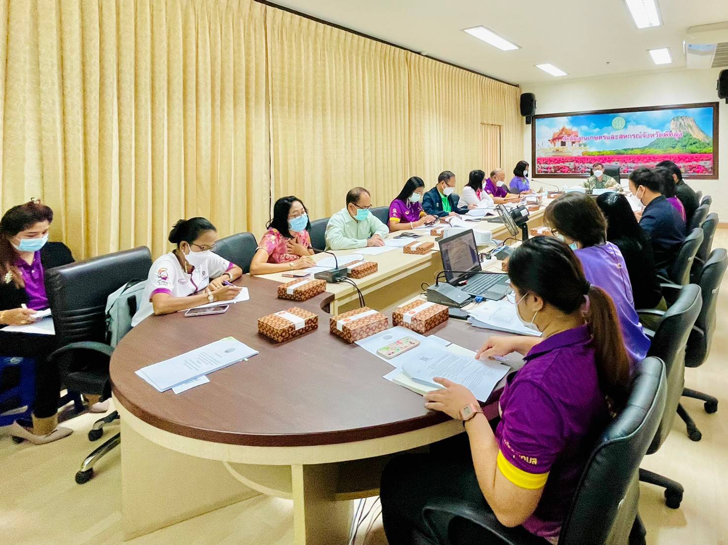 สำนักงานประมงจังหวัดพัทลุง เข้าร่วมประชุมคณะทำงานติดตามช่วยเหลือ เยี่ยมเยียน แก้ไขปัญหา พัฒนาบุคคล ครัวเรือนเป้าหมายคนจน คนเปราะบาง 5 มิติ..คลิก