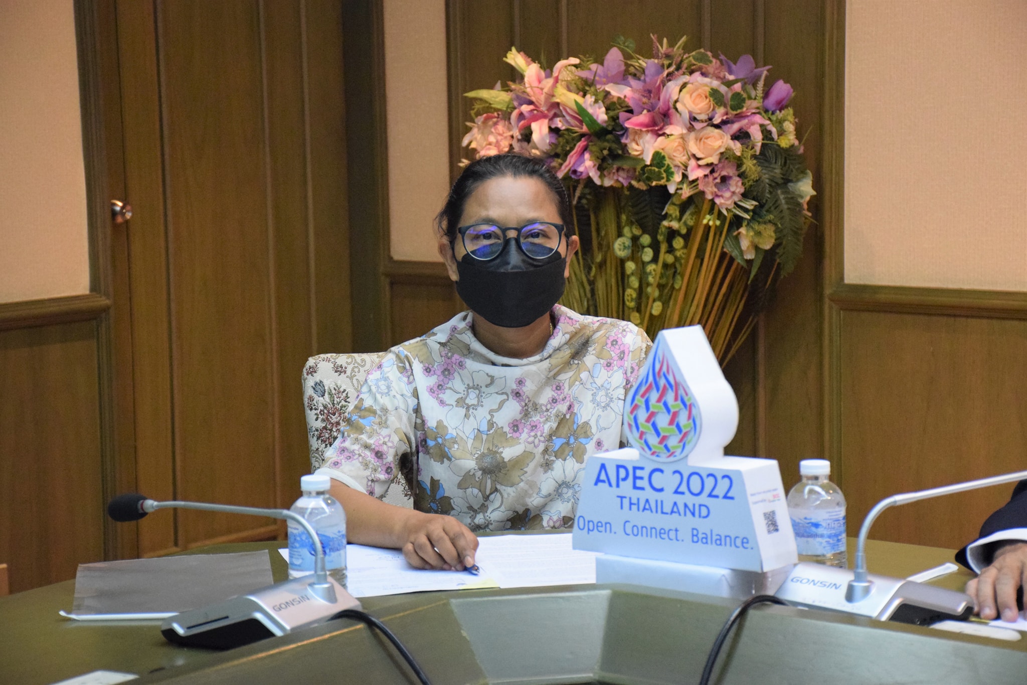 ร่วมการแถลงข่าว 