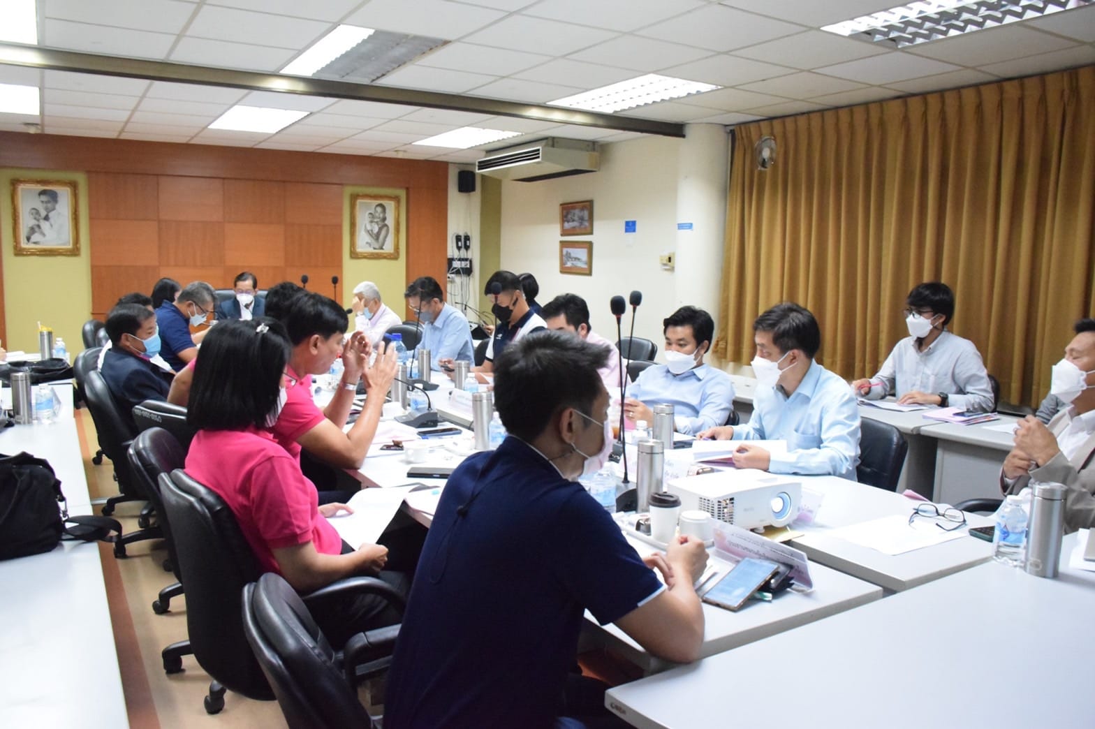นายเฉลิมชัย สุวรรณรักษ์ อธิบดีกรมประมง เป็นประธานการประชุมคณะกรรมการบริหารจัดการห่วงโซ่การผลิตกุ้งทะเลและผลิตภัณฑ์ ครั้งที่ 2/2565 (Shrimp board)..คลิก