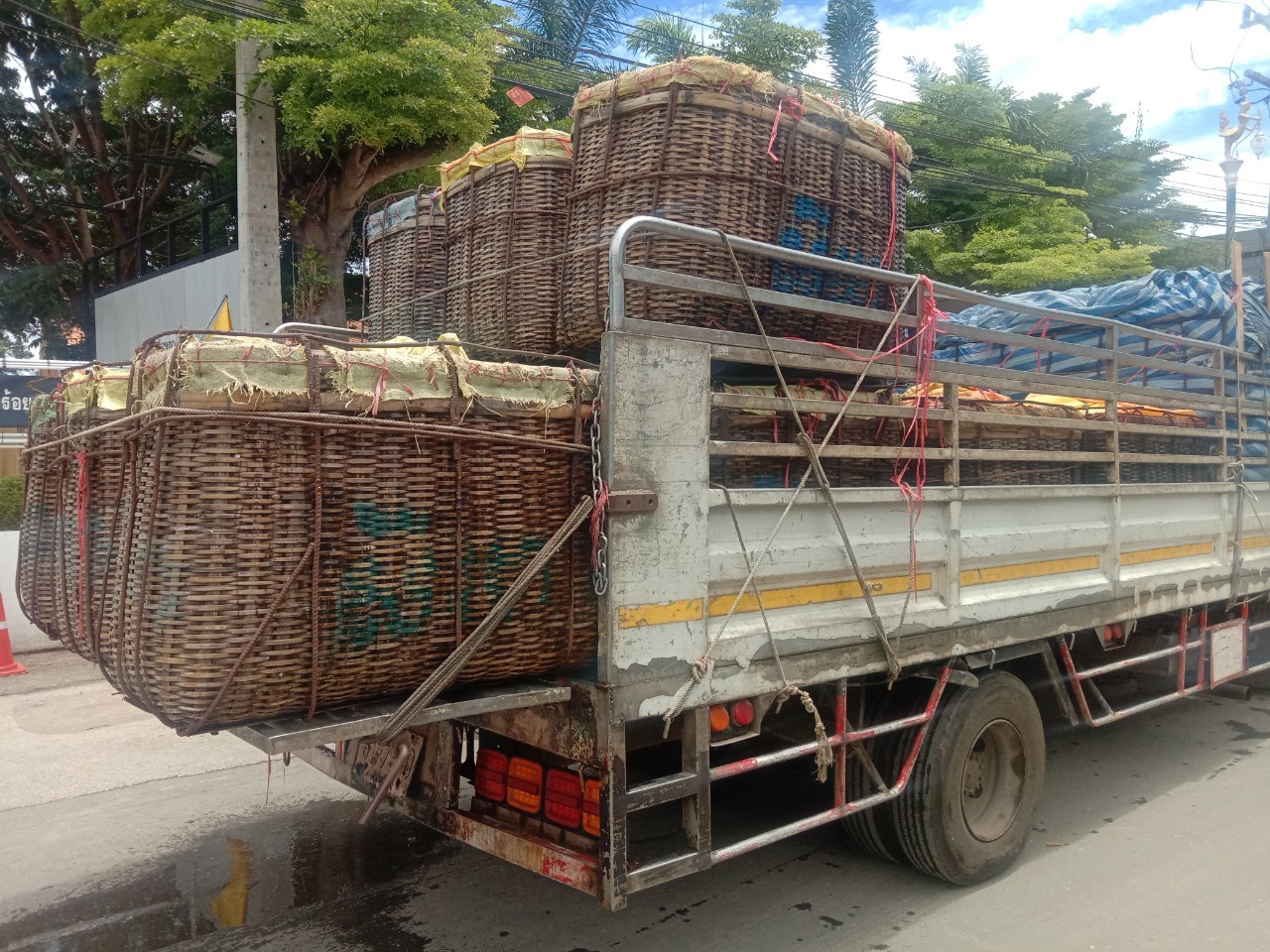 ตรวจสินค้าประมงที่นำเข้า ส่งออก ทางจุดผ่านแดนถาวรบ้านคลองลึก..คลิก