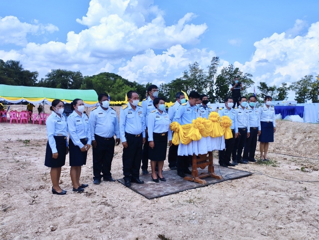 ร่วมพิธีปล่อยพันธุ์สัตว์น้ำ เฉลิมพระเกียรติ พระบาทสมเด็จพระปรเมนทรรามาธิบดีศรีสินทรมหาวชิราลงกร พระวชิรเกล้าเจ้าอยู่หัว เนื่องในวันเฉลิมพระชนพรรษา