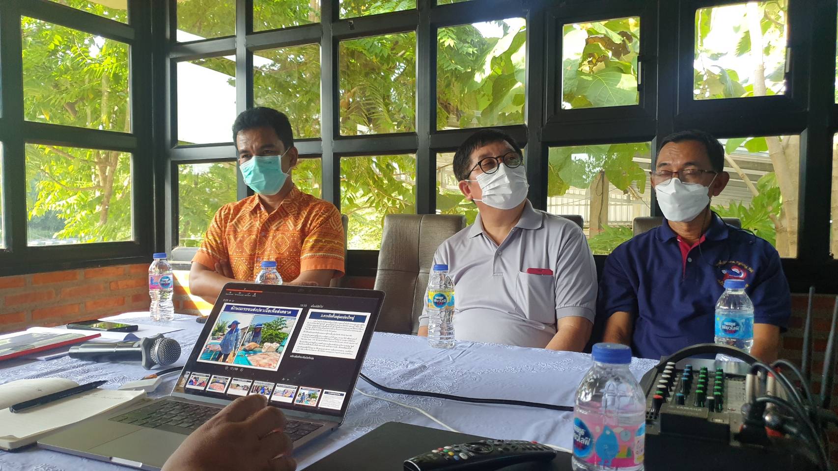 โครงการระบบส่งเสริมเกษตรแบบแปลงใหญ่ด้านประมง (แปลงใหญ่ปลาทับทิมกระชังแม่น้ำเมืองกาญจนบุรี)..คลิก