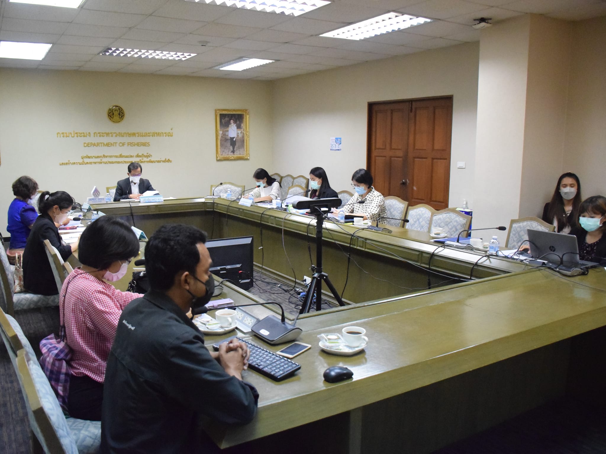 นายเฉลิมชัย สุวรรณรักษ์ อธิบดีกรมประมง เป็นประธานการประชุมคณะกรรมการอำนวยการโครงการสินเชื่อเพื่อเสริมสภาพคล่องผู้ประกอบการประมง ครั้งที่ 2/2565..คลิก