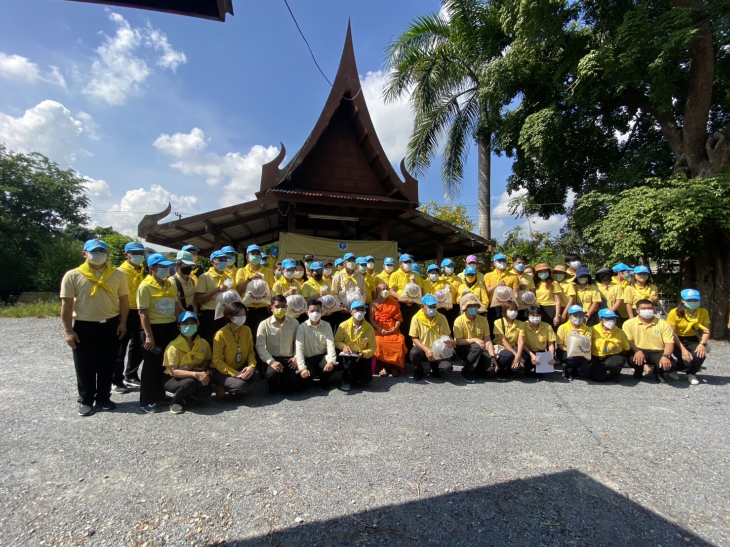 (อ.บางใหญ่) กิจกรรมจิตอาสาบำเพ็ญสาธารณประโยชน์ สาธารณะกุศลและปล่อยพันธ์ปลา เนื่องในวันเฉลิมพระชนมพรรษา 28 กรกฎาคม 2565..คลิก