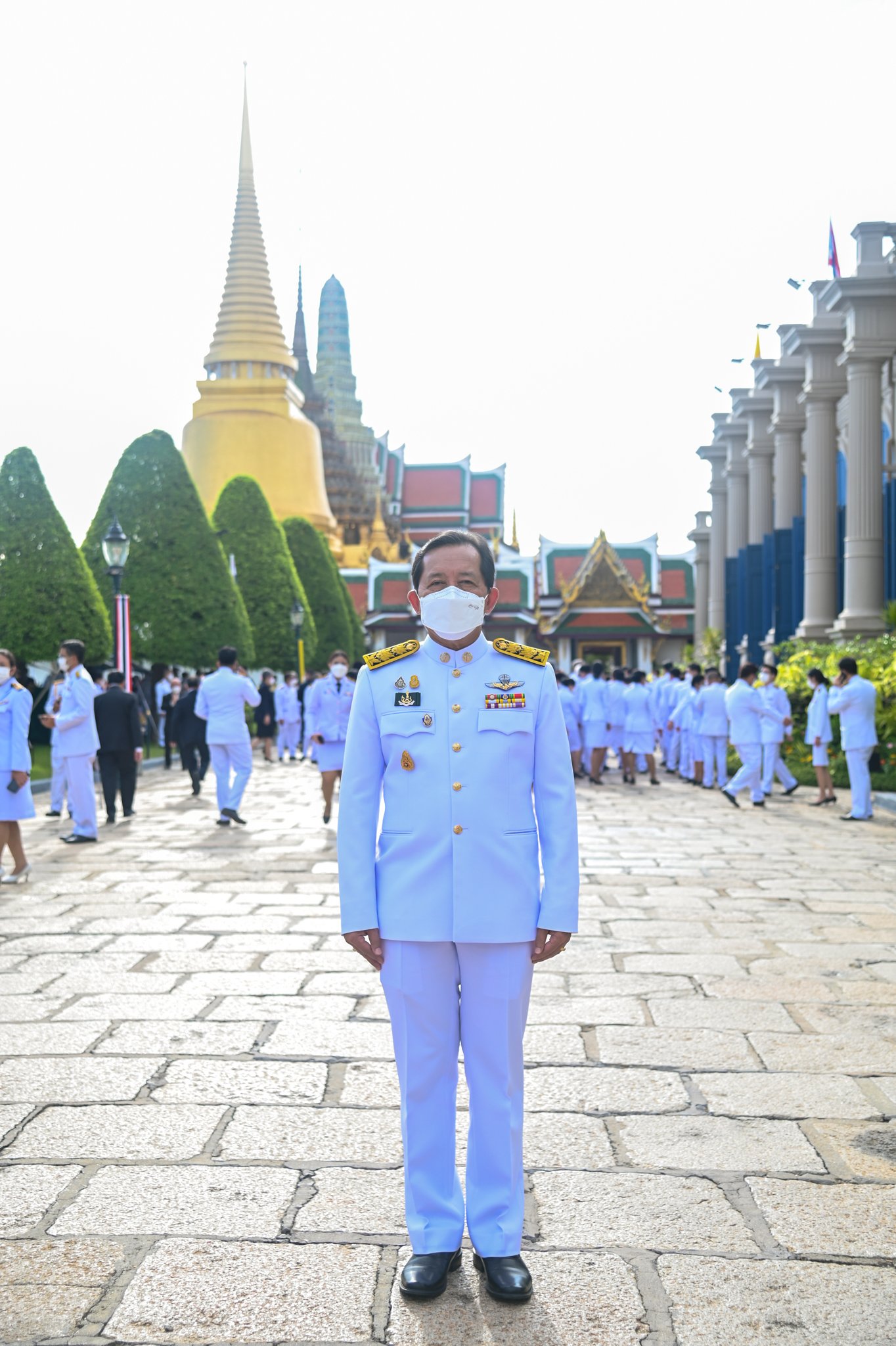 นายเฉลิมชัย สุวรรณรักษ์ อธิบดีกรมประมง ร่วมลงนามถวายพระพร พระบาทสมเด็จพระเจ้าอยู่หัว เนื่องในโอกาสวันเฉลิมพระชนมพรรษา วันที่ ๒๘ กรกฎาคม ๒๕๖๕..คลิก