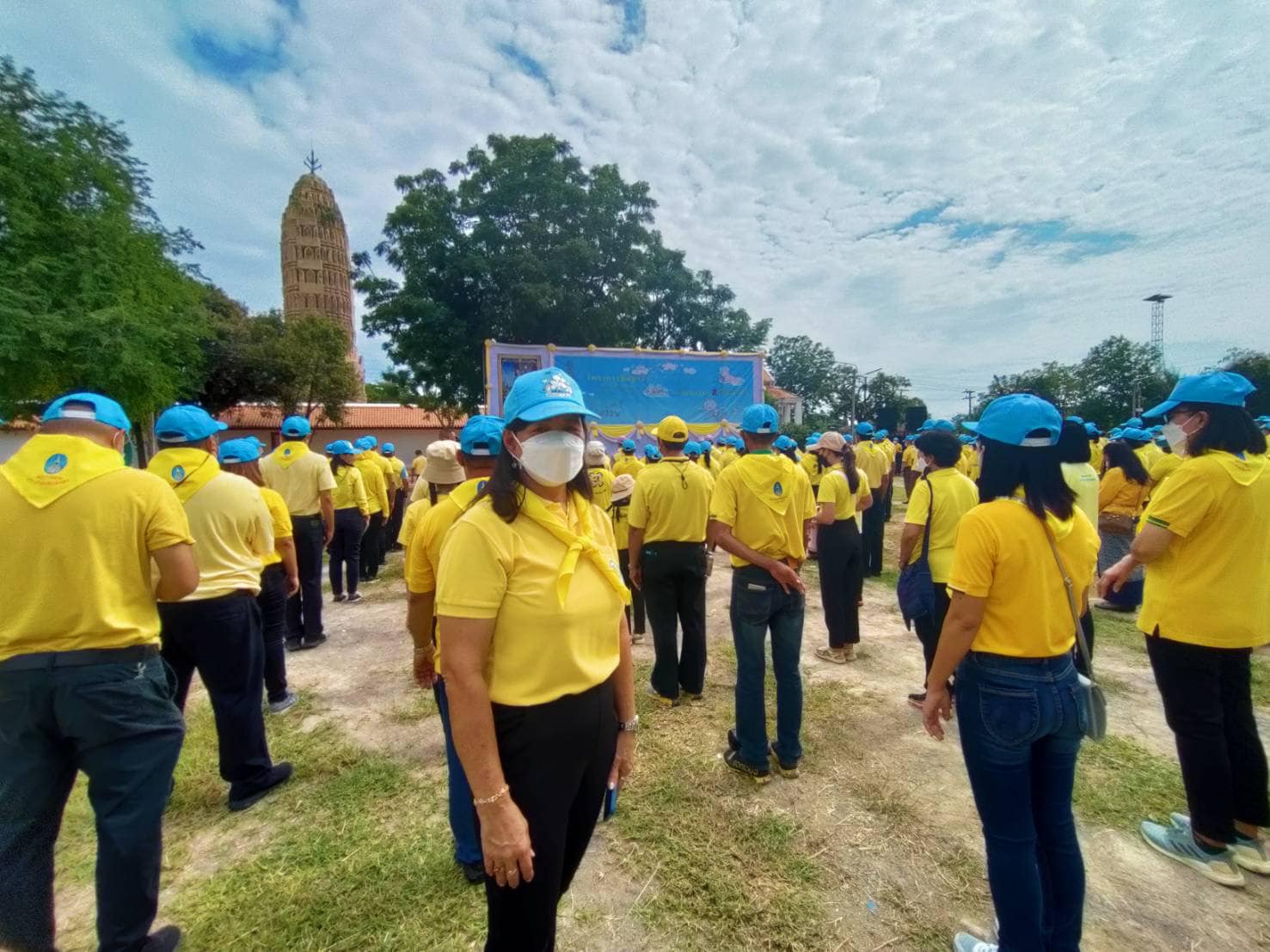 ร่วมกิจกรรมจิตอาสาเฉลิมพระเกียรติพระบาทสมเด็จพระเจ้าอยู่หัว เนื่องในโอกาสวันเฉลิมพระชนมพรรษา..คลิก