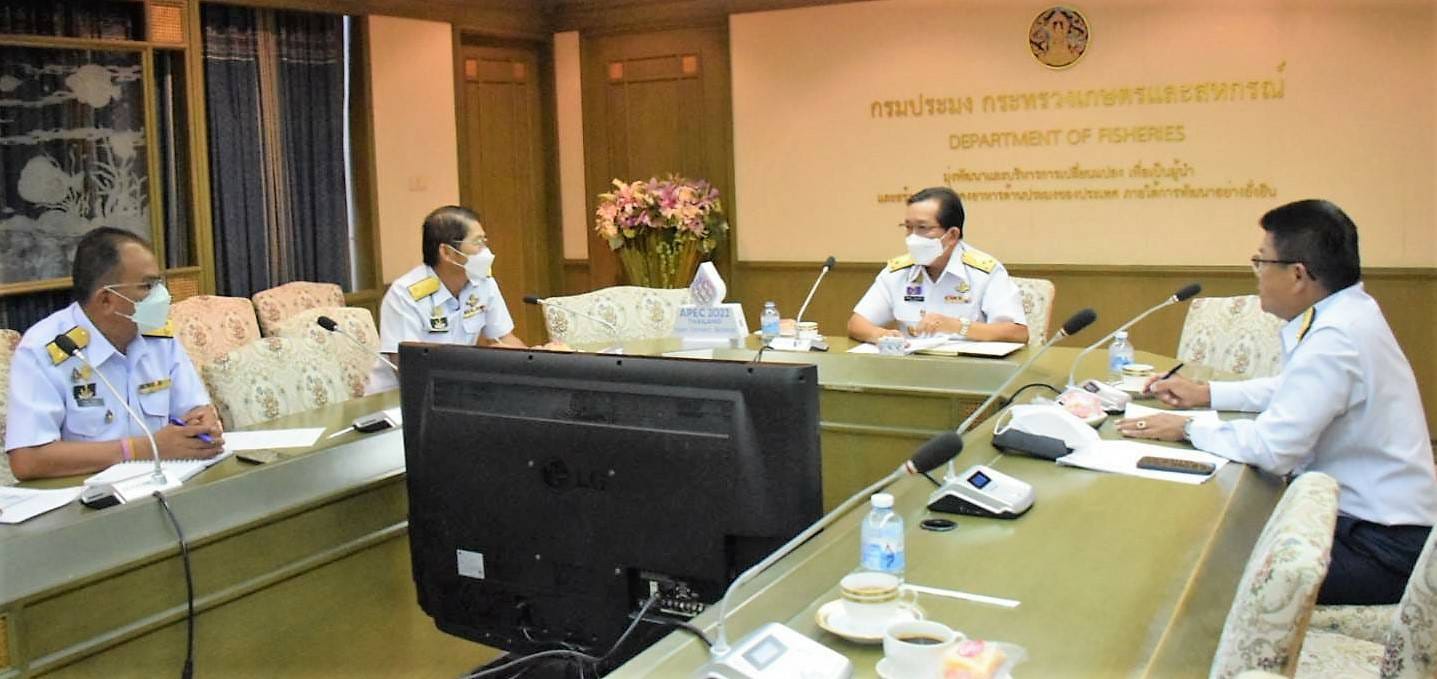 นายเฉลิมชัย สุวรรณรักษ์ อธิบดีกรมประมง นายบัญชา สุขแก้ว รองอธิบดี นายประพันธ์ ลีปายะคุณ รองอธิบดี และนายมานพ หนูสอน รองอธิบดี ประชุมหารือร่วมกันเกี่ยวกับการดำเนินงานในด้านต่าง ๆ ของกรมประมง พร้อมทั้งประเมินผลการปฏิบัติงานภาพรวมในช่วง 6 เดือนแรก ประจำปีงบประมาณ พ.ศ. 2565