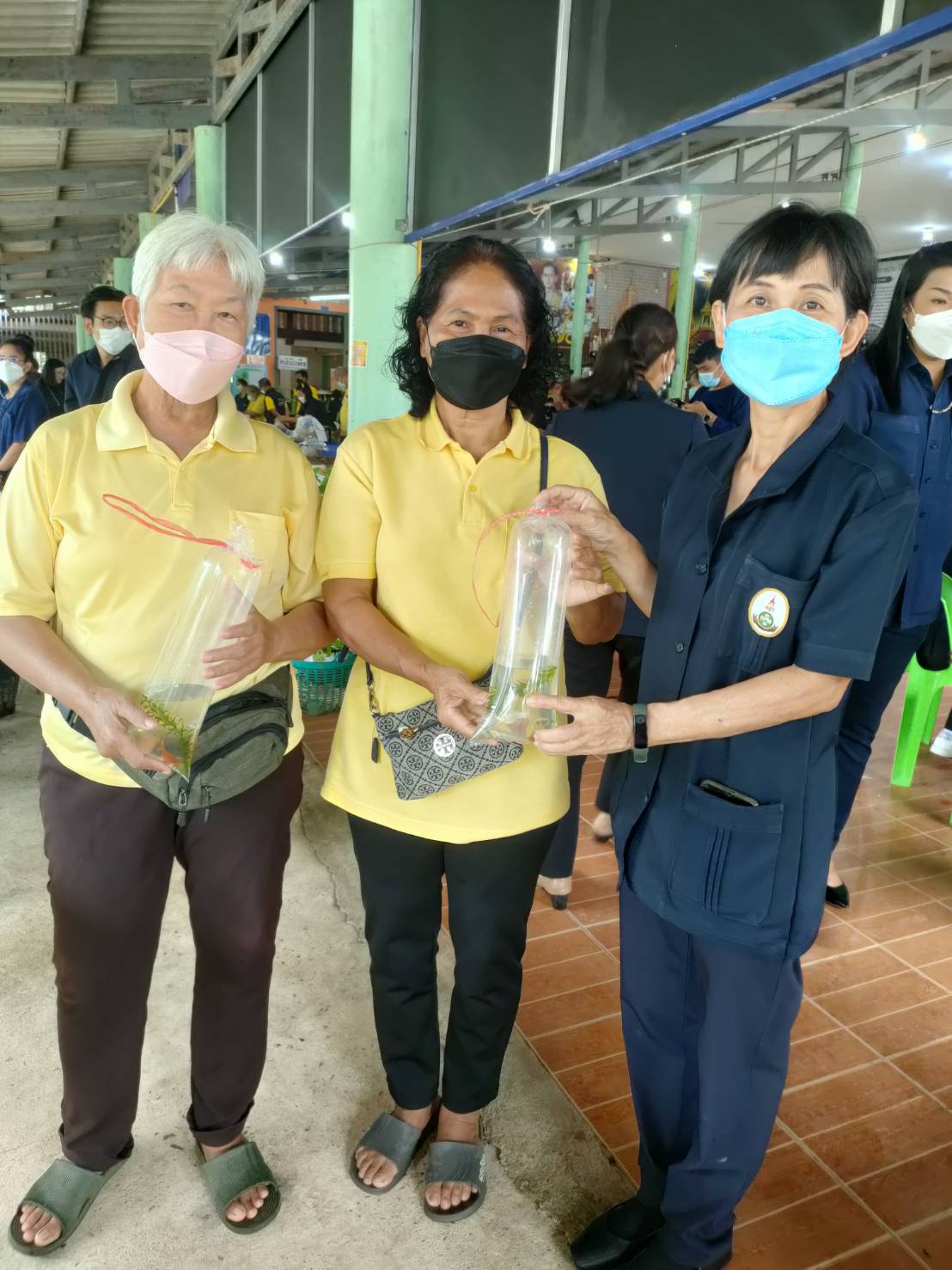 โครงการคลินิกเกษตรเคลื่อนที่ในพระราชานุเคราะห์ สมเด็จพระบรมโอรสาธิราชฯ สยามมกุฎราชกุมาร..คลิก