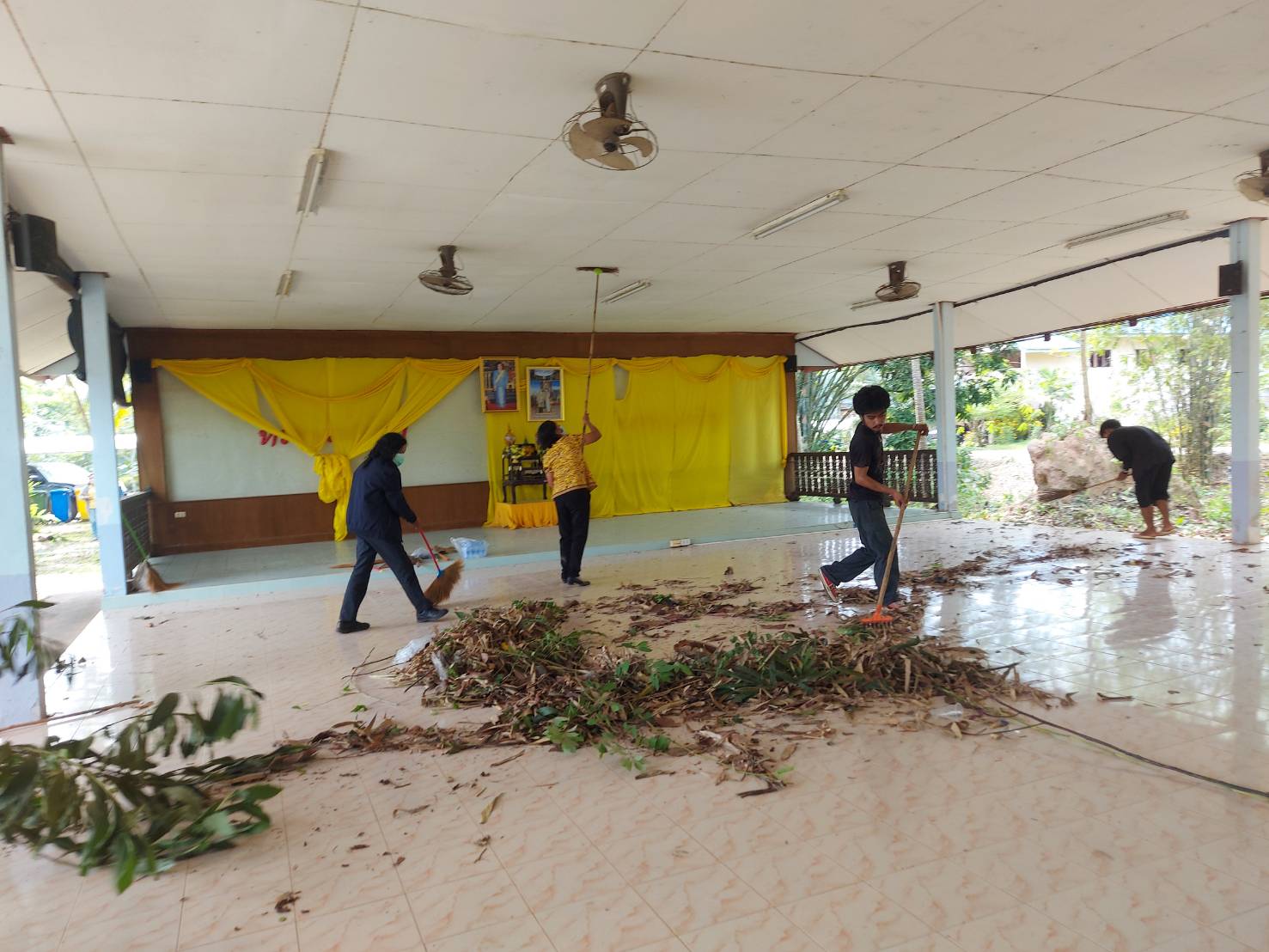 สำนักงานประมงจังหวัดพัทลุง ลงพื้นที่อำเภอบางแก้วเพื่อเเตรียมสถานที่สำหรับพิธีปล่อยพันธุ์สัตว์น้ำ..คลิก
