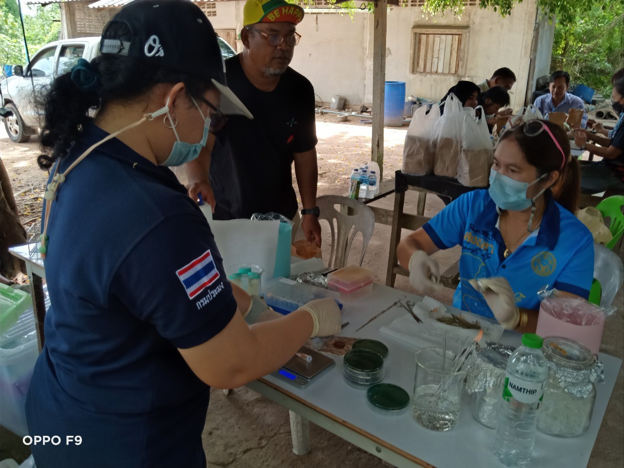 คลินิกเคลื่อนที่ (Mobile clinic) แนะนำเกษตรกรเรื่องโรคสัตว์น้ำ ในพื้นที่จ.ปัตตานี