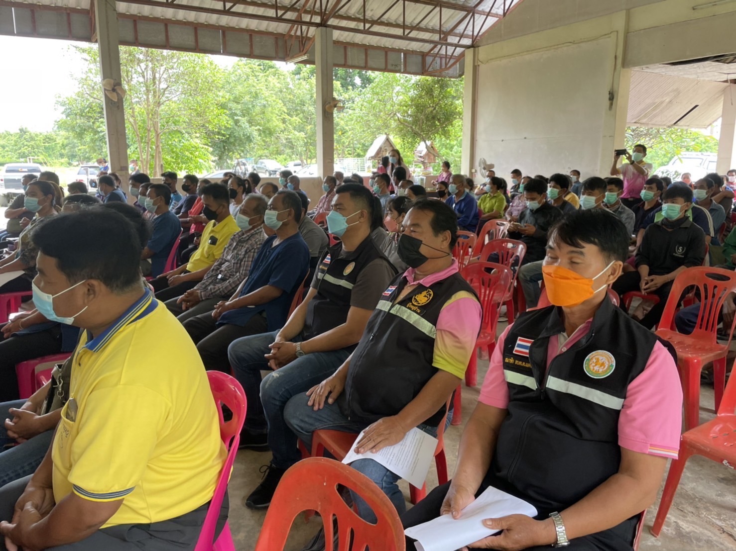 ประมงจังหวัดอุบลราชธานี ลงพื้นที่ตำบลธาตุน้อยประชุมประชาคมรับฟังความคิดเห็นผู้มีส่วนได้ส่วนเสียในการจัดทำเขตพื้นที่รักษาพันธุ์สัตว์น้ำเขื่อนธาตุน้อย..คลิก