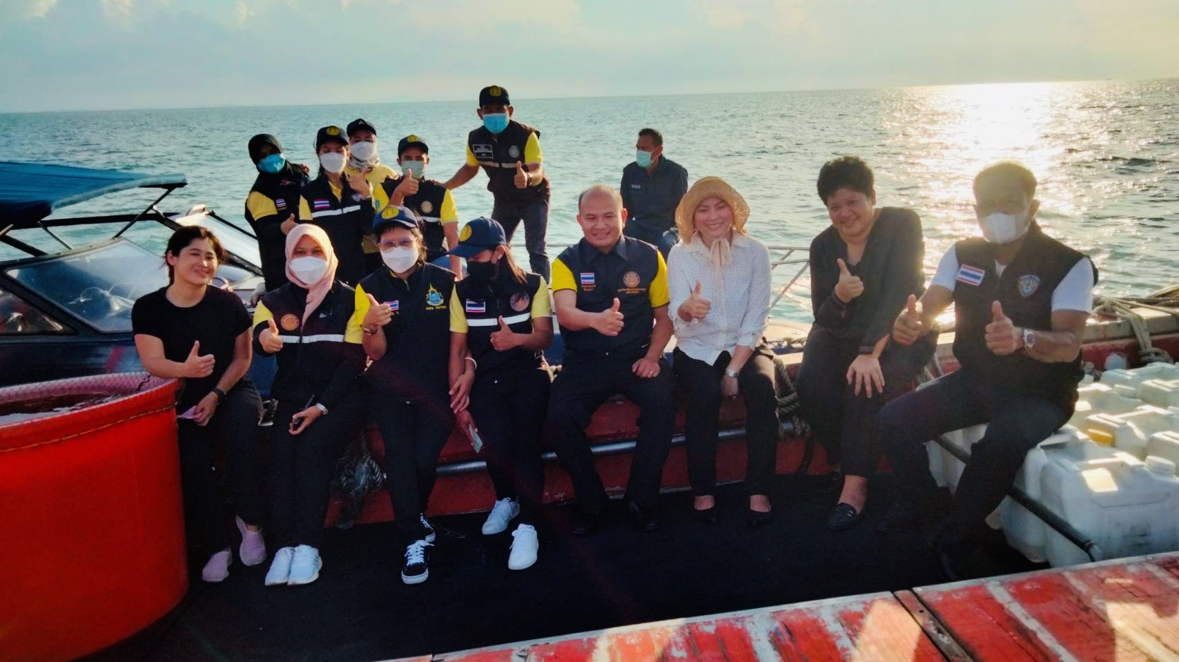ปล่อยปูไข่นอกกระดอง และลูกปูวัยอนุบาล สู่ธรรมชาติ