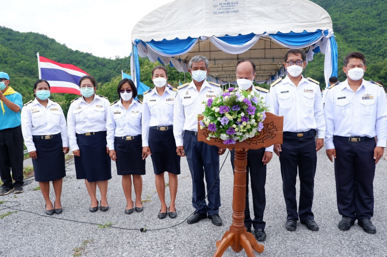 ร่วมพิธีปล่อยพันธุ์สัตว์น้ำเฉลิมพระเกียรติ เนื่องในวันเฉลิมพระชนมพรรษา สมเด็จพระนางเจ้าสิริกิติ์พระบรมราชินีนาถ พระบรมราชชนนีพันปีหลวง