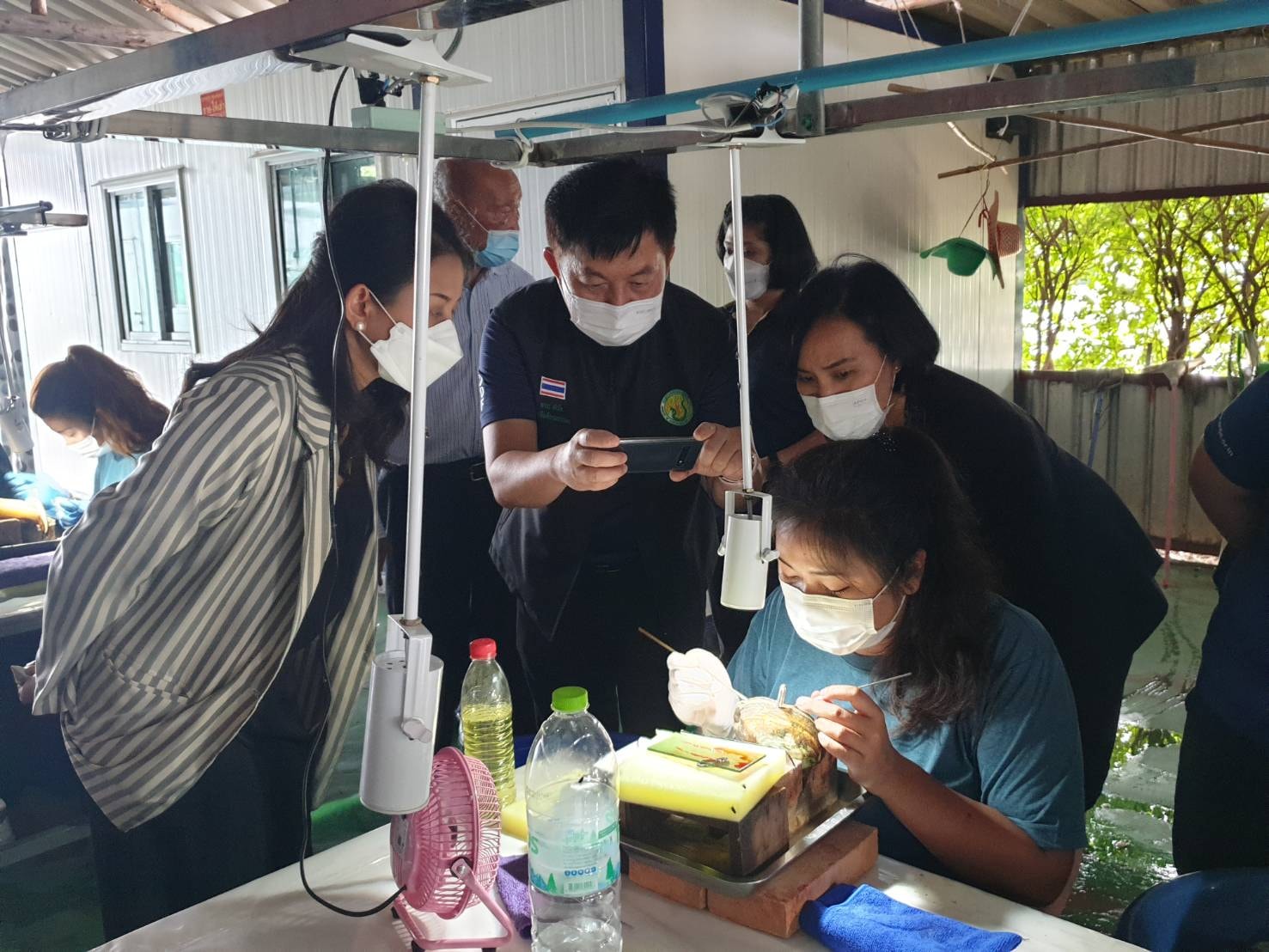 นายเฉลิมชัย สุวรรณรักษ์ อธิบดีกรมประมง มอบหมายให้ ดร.ถาวร ทันใจ รองอธิบดีกรมประมง เข้าร่วมติดตาม  การถ่ายทอดเทคโนโลยี โครงการ 