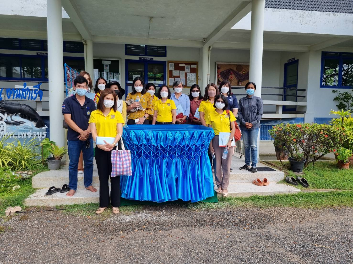 ศพก.เพชรบุรี ร่วมต้อนรับนางสาวสรินดา เปลี่ยนแก้ว ผู้อำนวยการกองยุทธศาสตร์และแผนงาน คณะเจ้าหน้าที่กองยุทธศาสตร์และแผนงาน และคณะเจ้าหน้าที่สำนักงบประมาณ ในการศึกษาดูงานการเพาะเลี้ยงปูม้าเชิงพาณิชย์และติดตามผลการดำเนินงาน..คลิก