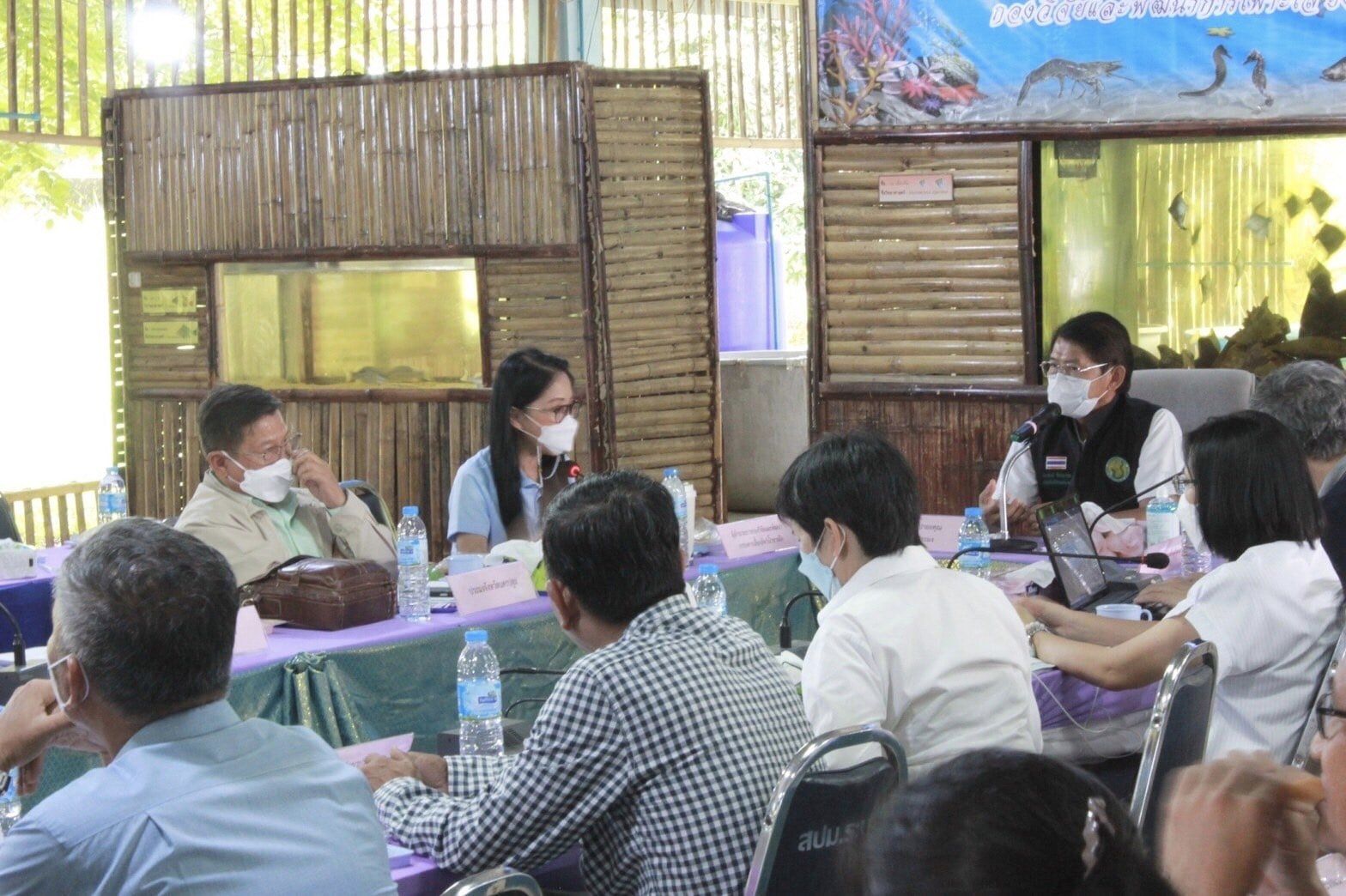 นายประพันธ์ ลีปายะคุณ รองอธิบดีกรมประมง เป็นประธานการประชุมติดตามความก้าวหน้าการปฏิบัติงานภายใต้โครงการสำคัญของกองวิจัยฯ ประจำเดือนครั้งที่ 10/2565 ของกองวิจัยและพัฒนาเพาะเลี้ยงสัตว์น้ำชายฝั่ง ณ ศูนย์วิจัยและพัฒนาการเพาะเลี้ยงสัตว์น้ำชายฝั่งระนอง จ.ระนอง..คลิก