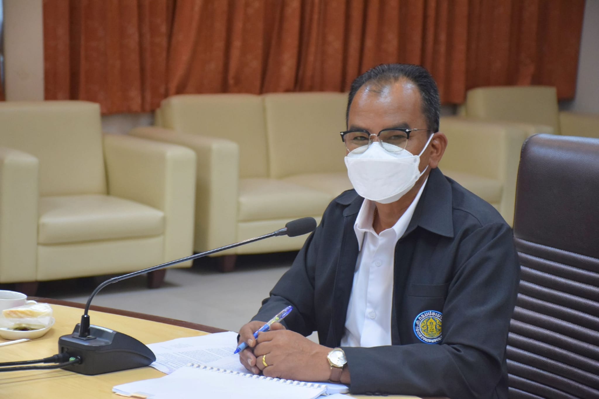 นายมานพ? หนูสอน? รองอธิบดีกรมประมง? เป็นประธานในการประชุมคณะทำงานปฏิบัติงานในเขตพระราชฐานด้านการประมง ครั้งที่ 1/2565..คลิก