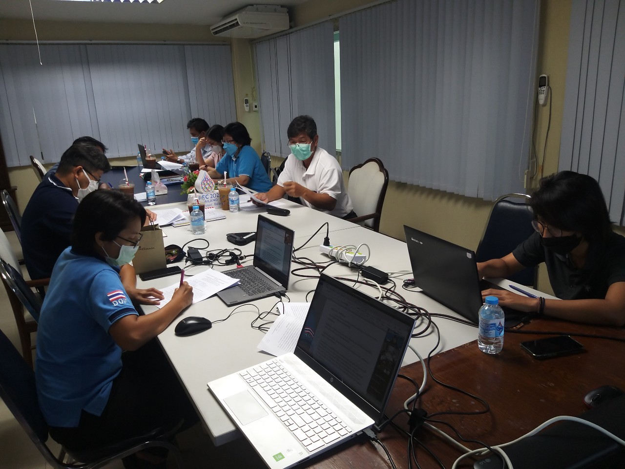 การประชุมคณะทำงานเพื่อพิจารณาการขึ้นทะเบียนวัตถุอันตรายทางการประมง ครั้งที่ 7 (6/2565)