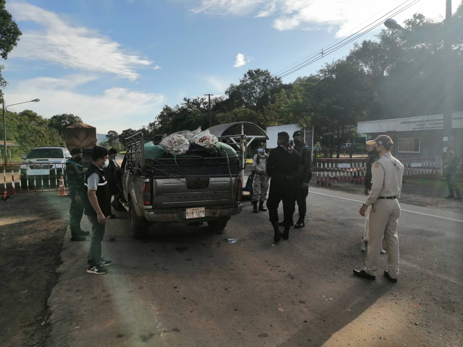 ผลการปฏิบัติงานด่านตรวจประมงสุรินทร์ วันที่ 13 กันยายน พ.ศ.2565 ณ จุดผ่านแดนถาวรช่องสะงำ..คลิก