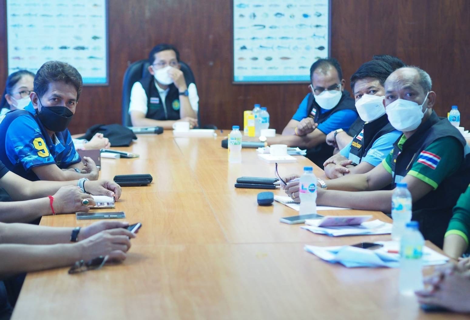 นายเฉลิมชัย สุวรรณรักษ์ อธิบดีกรมประมง พร้อมด้วย นายมานพ หนูสอน รองอธิบดีกรมประมง ลงพื้นที่ ณ ศูนย์วิจัยและพัฒนาการเพาะเลี้ยงสัตว์น้ำชายฝั่ง อ.ยะหริ่ง จ.ปัตตานี..คลิก