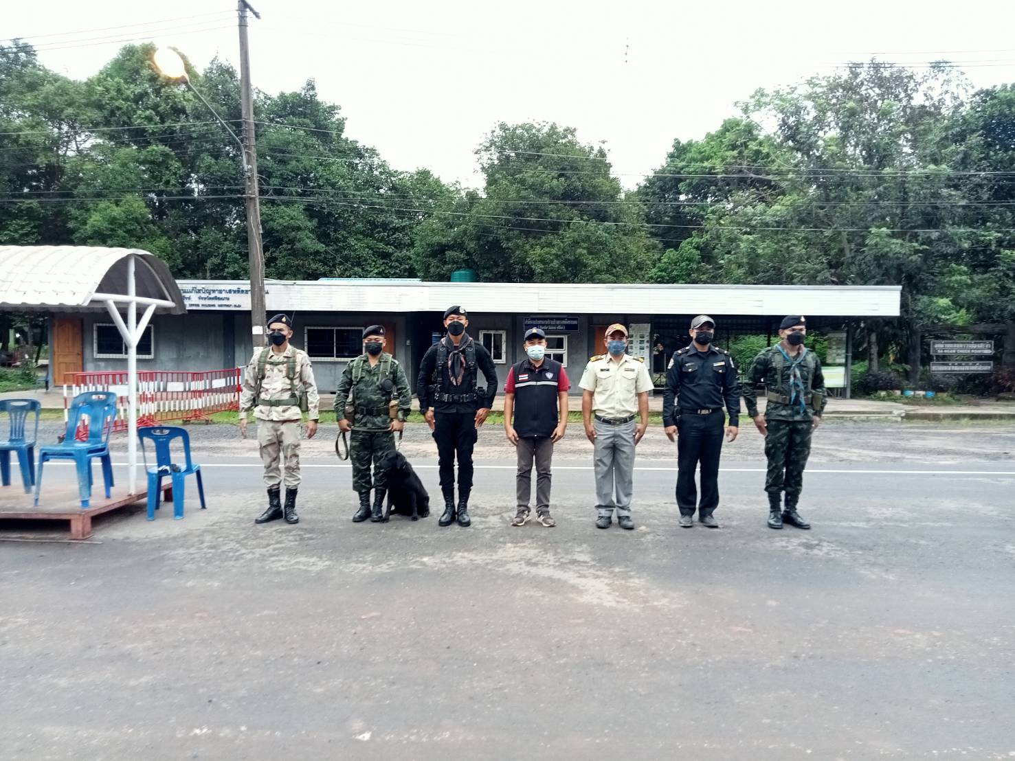 ผลการปฏิบัติงานด่านตรวจประมงสุรินทร์ วันที่ 22 กันยายน พ.ศ.2565 ณ จุดผ่านแดนถาวรช่องสะงำ..คลิก