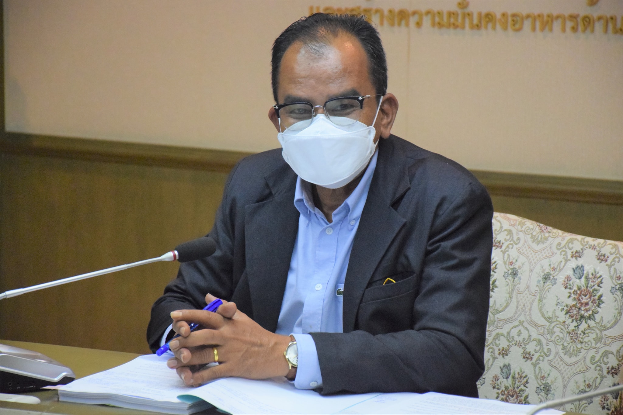 นายมานพ หนูสอน รองอธิบดีกรมประมง เป็นประธานการประชุมคณะกรรมการบริหารเงินกองทุนการศึกษาแก่บุตรเจ้าหน้าที่ในสังกัดกรมประมงและกองทุน 