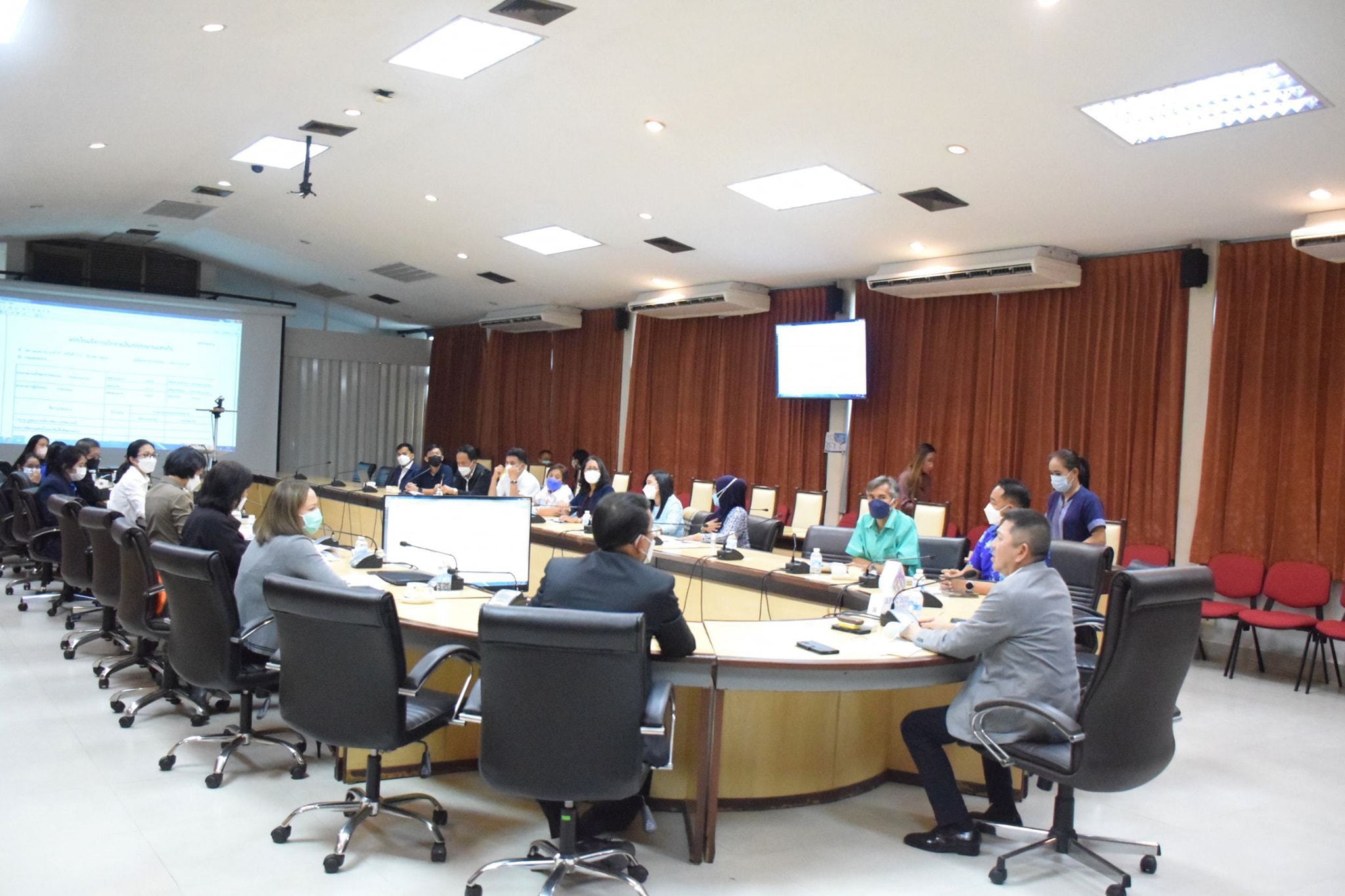 นายเฉลิมชัย สุวรรณรักษ์ อธิบดีกรมประมง เข้าร่วมการประชุมโครงการอบรมสัมมนาอาสาสมัครป้องกันการทำประมงผิดกฏหมาย และสร้างความเข้าใจอย่างยั่งยืน ประจำปีงบประมาณ พ.ศ. 2565 ระยะที่ 3 ครั้งที่ 1/2565..คลิก